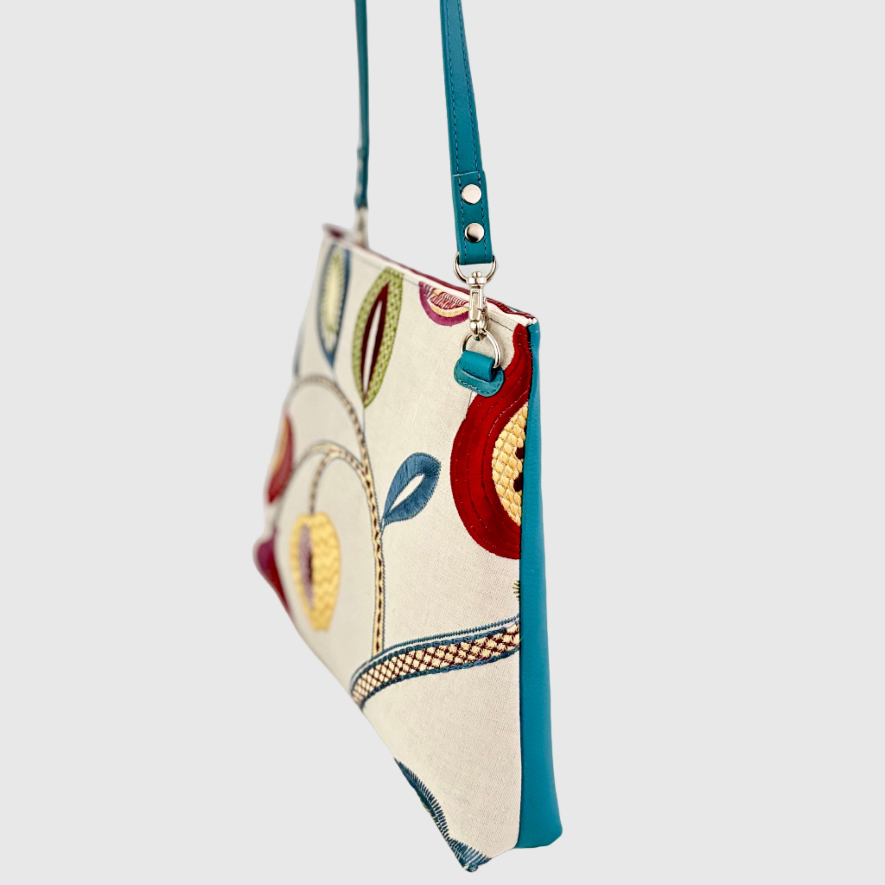 フルーツ刺繍リネン L / フラットポシェットM