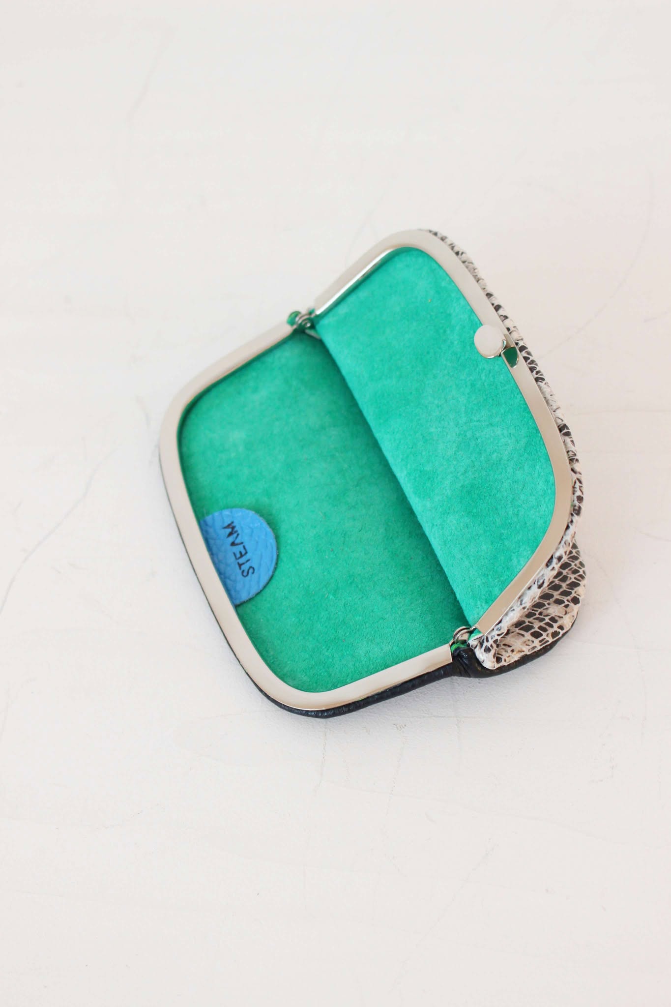 パイソン×ブラックシマ― / パックンケースM