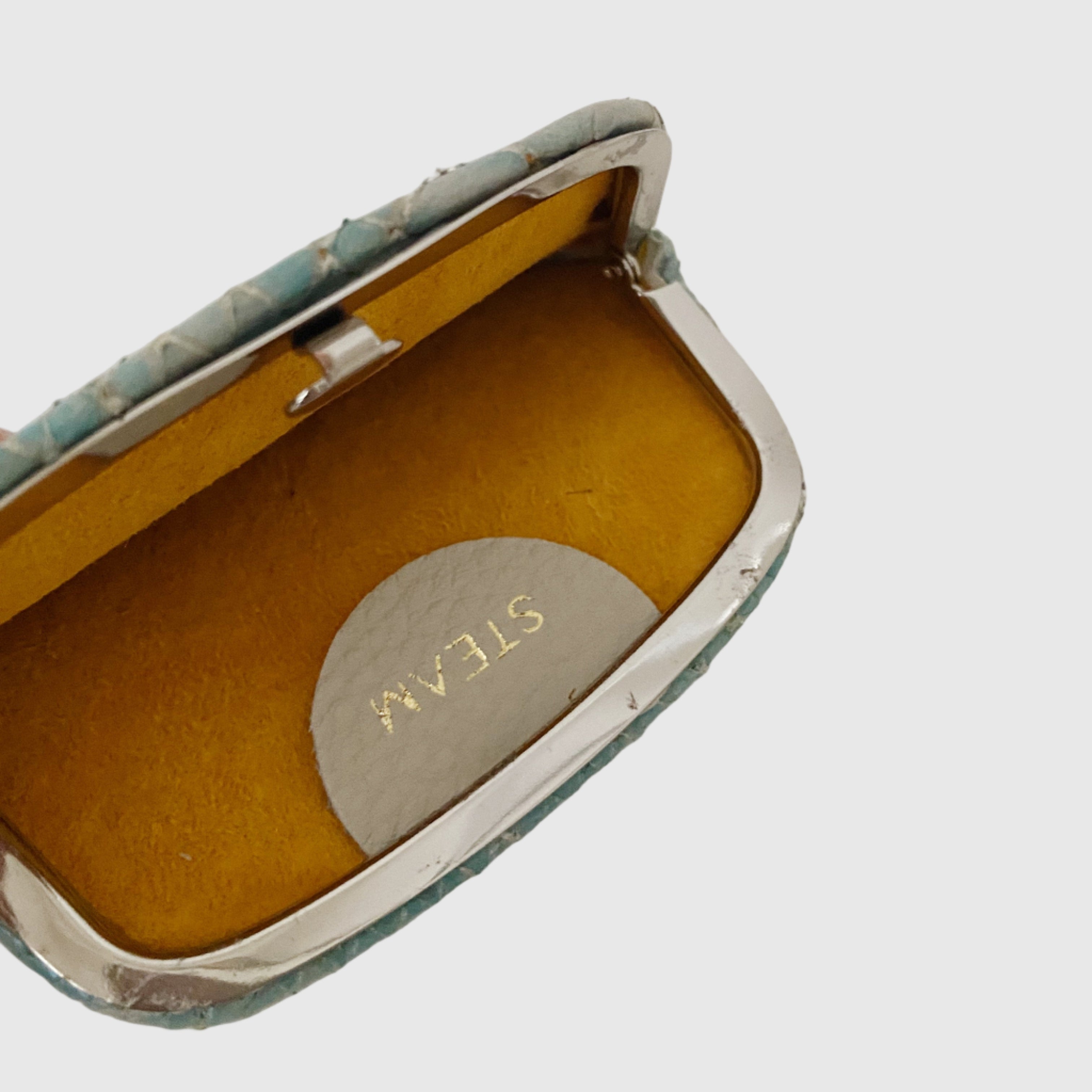 ペールグリーンUROKO / パックンケースS