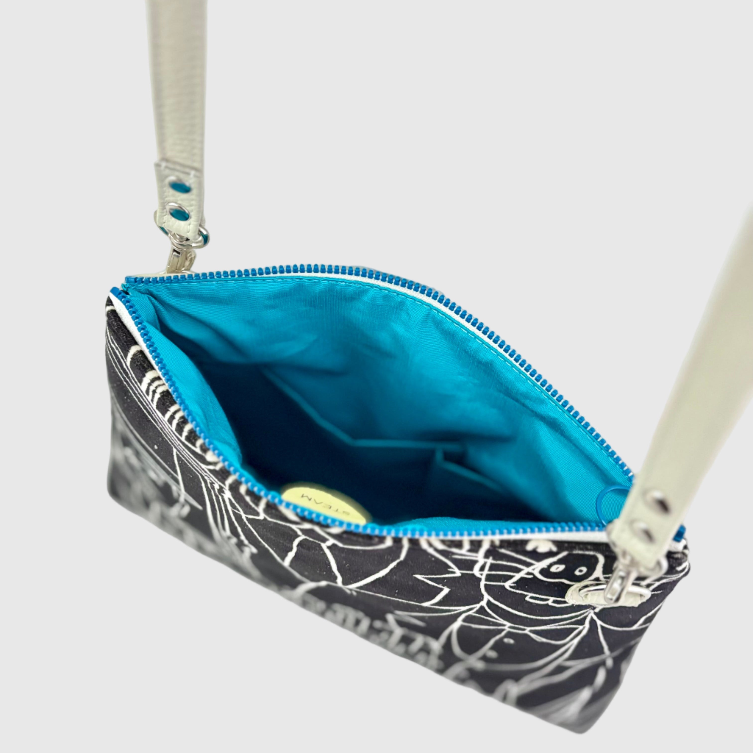 ファニーフェイス XL / フラットポシェットM