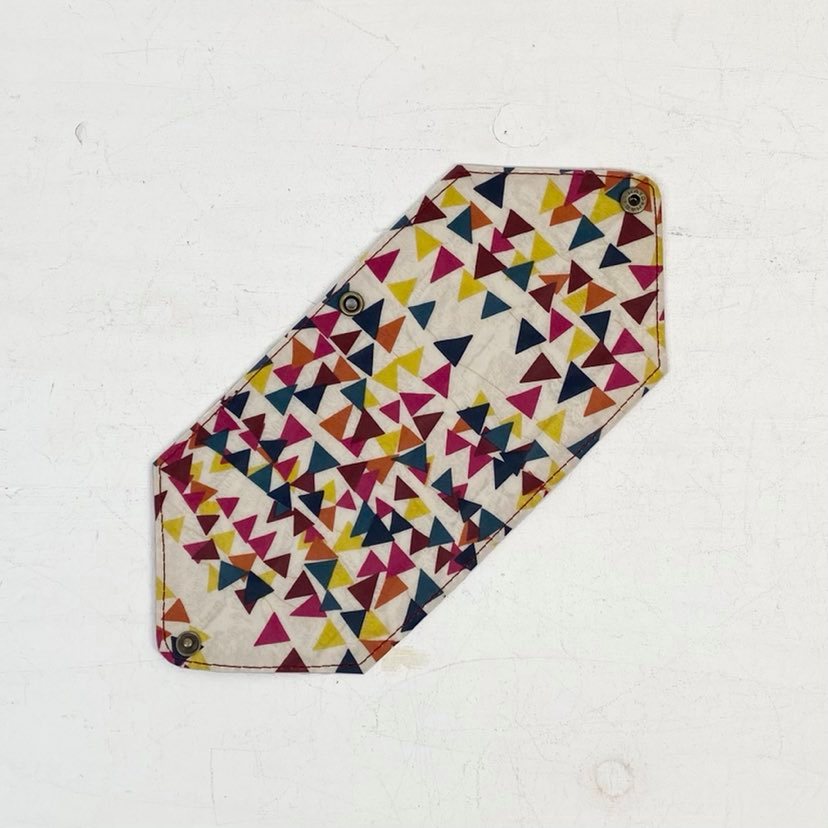 ピンク型押しレザー / マスクケース