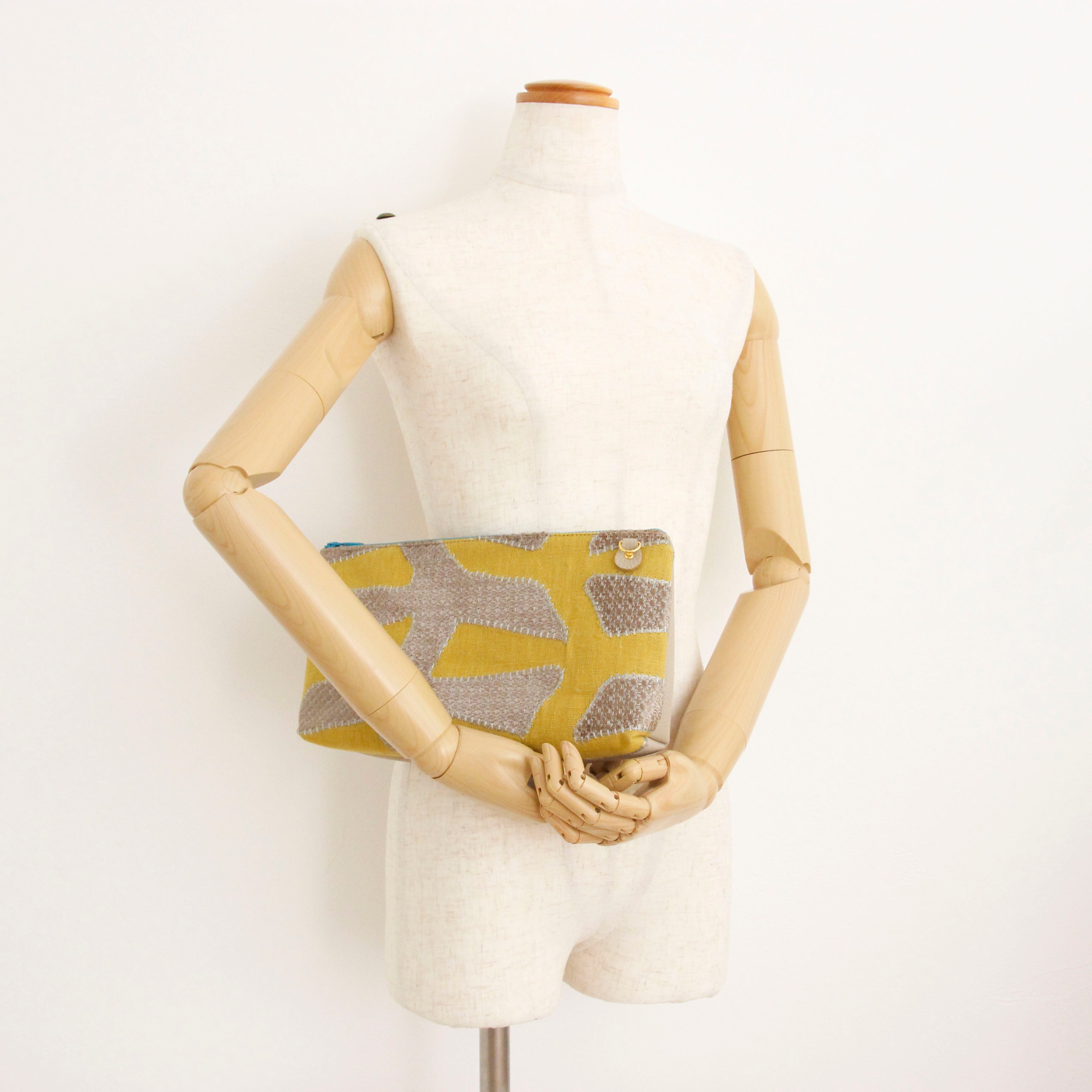 ベルベットアップリケイエロー×ベージュ / フラットポシェット LXL