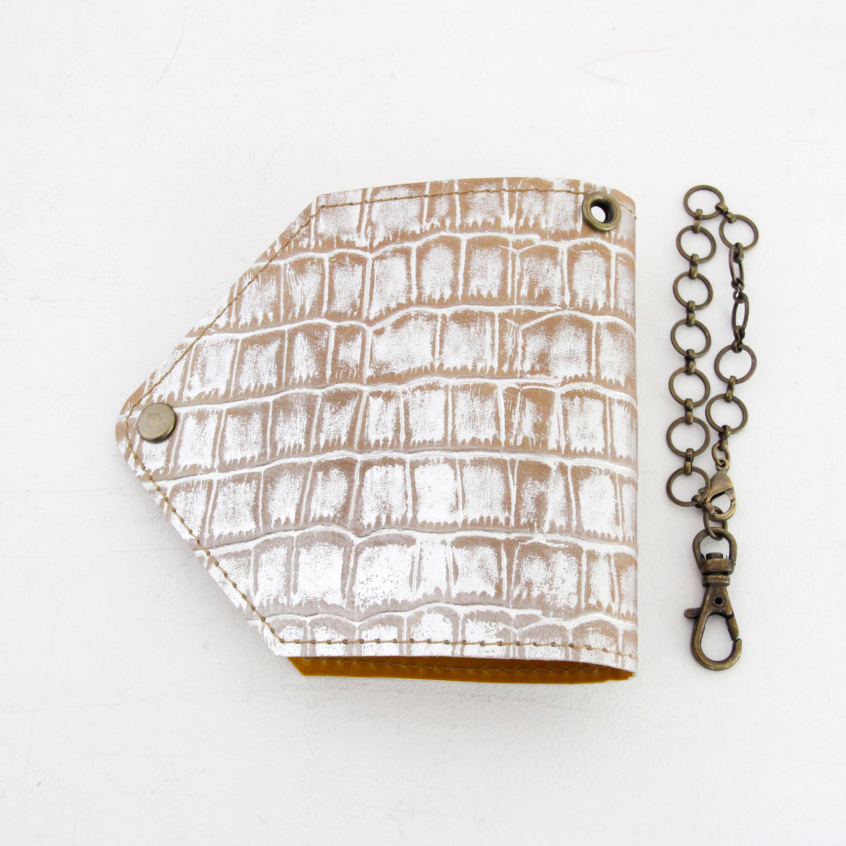 シルバークロコレザー / マスクケース