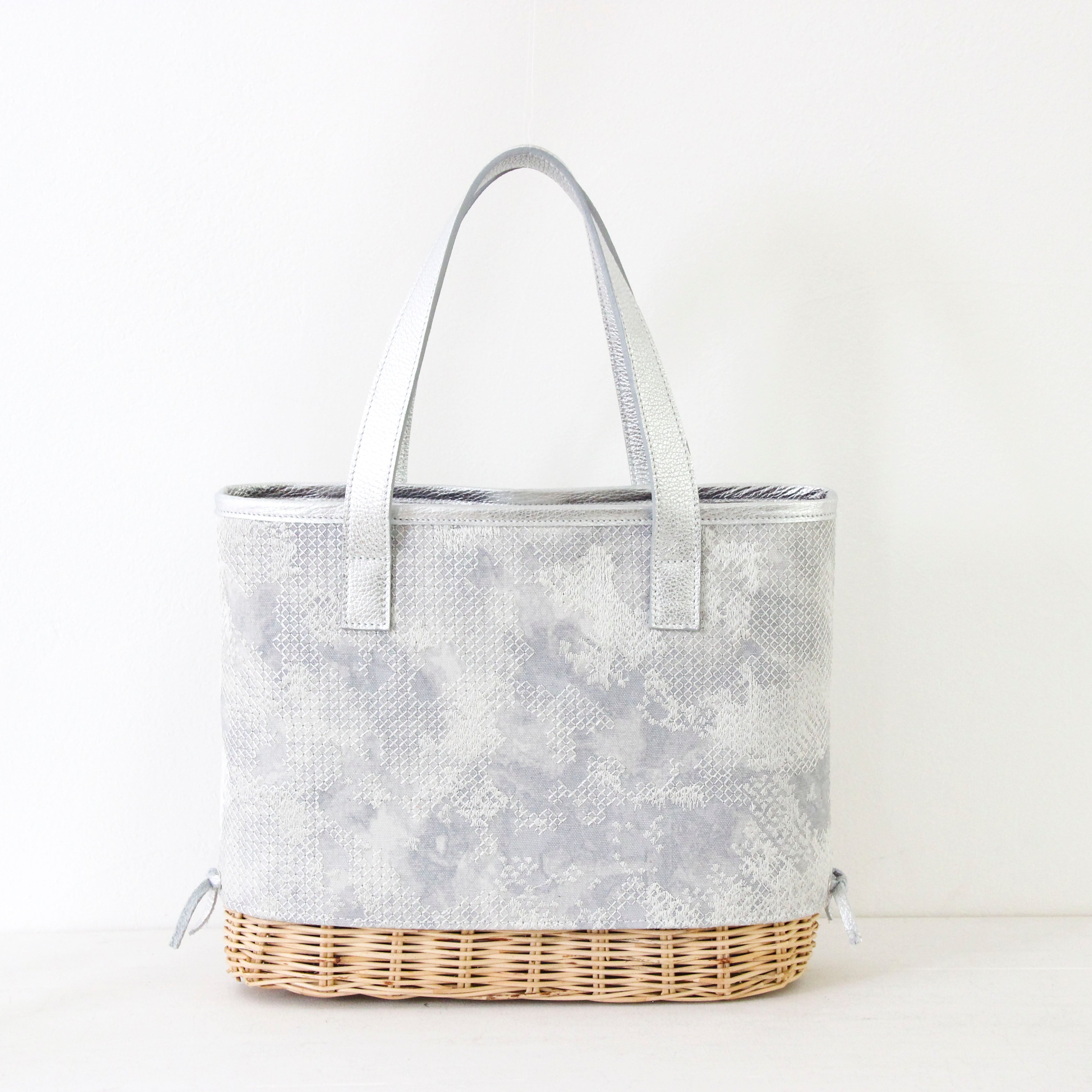 マーブル刺繍シルバーXL / かごトート