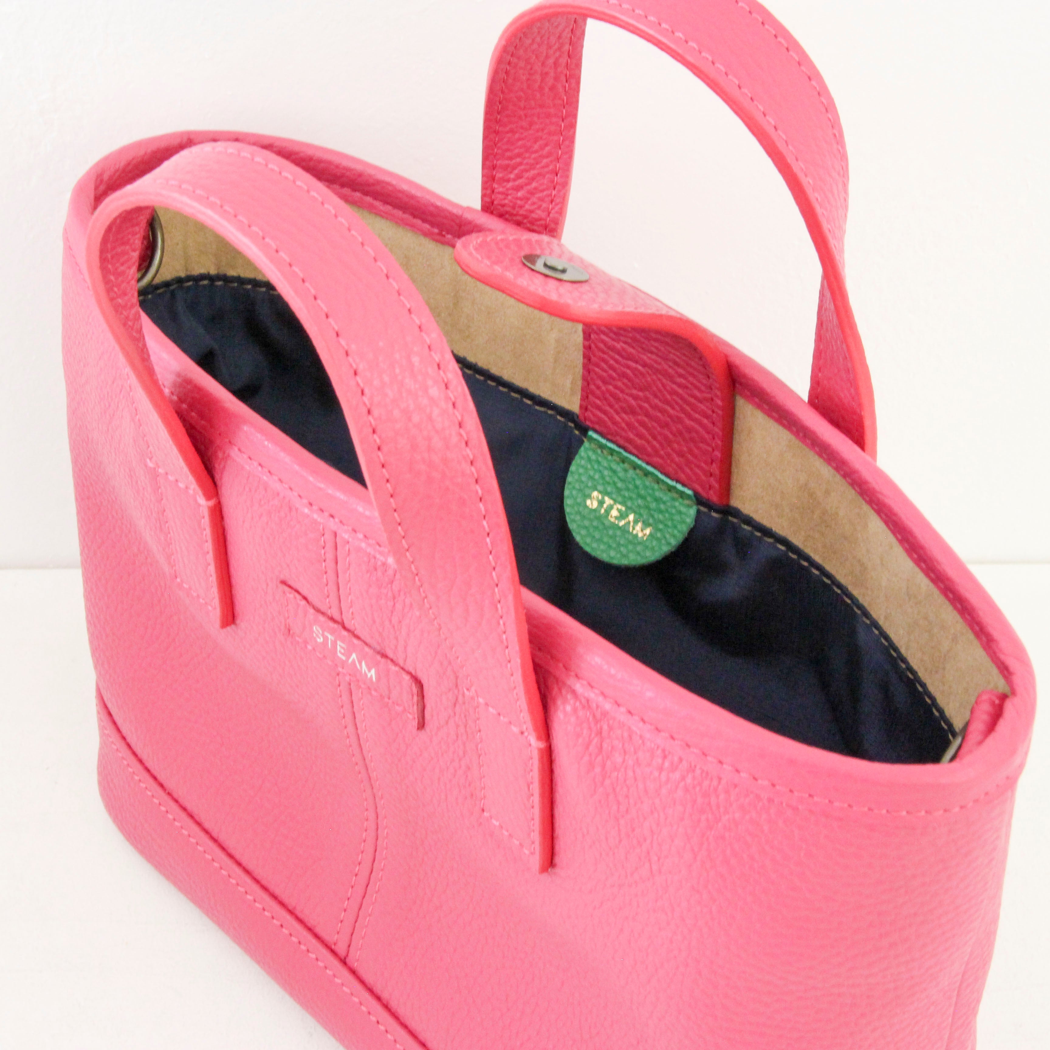 マゼンタピンク / ノヴァトートS