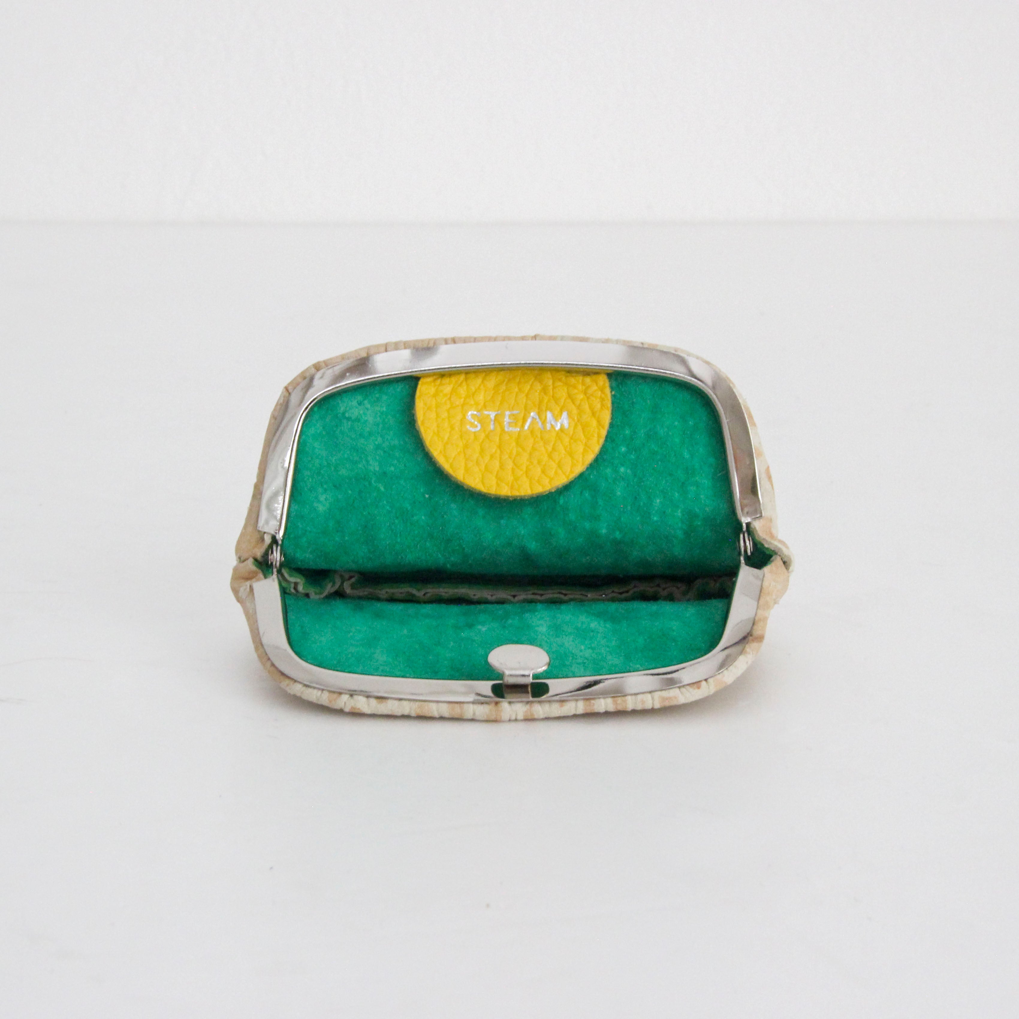 ホワイトベージュUroko / パックンケースS