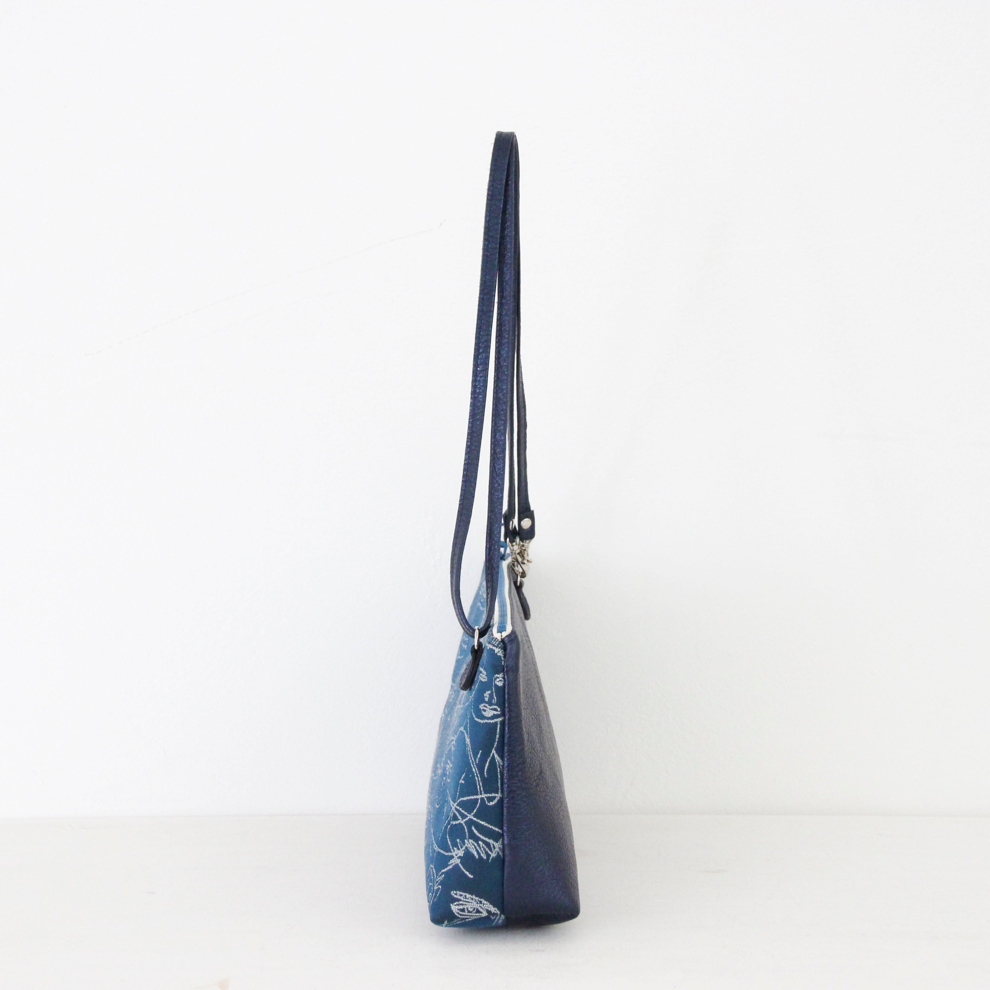 ゴルティエフェイスブルー LXL/ フラットポシェット