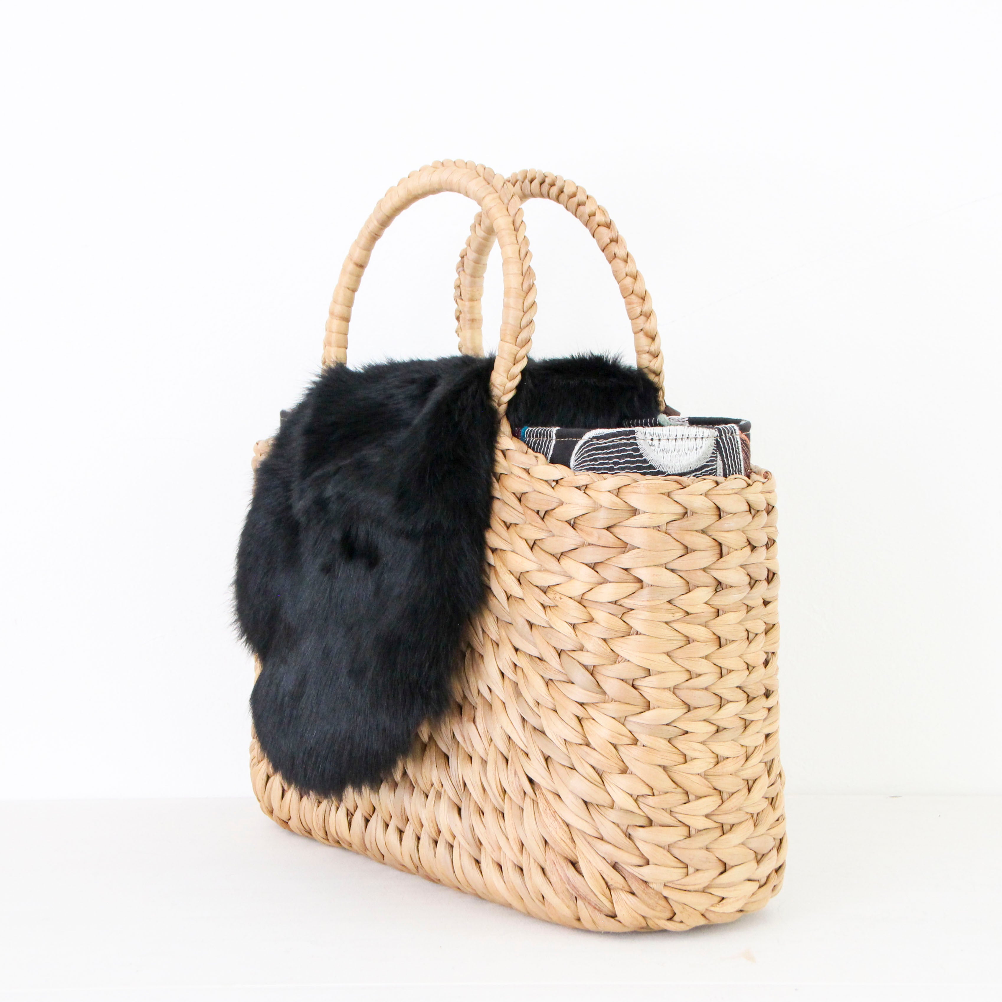 ラビット ブラック / ファーフラップ M