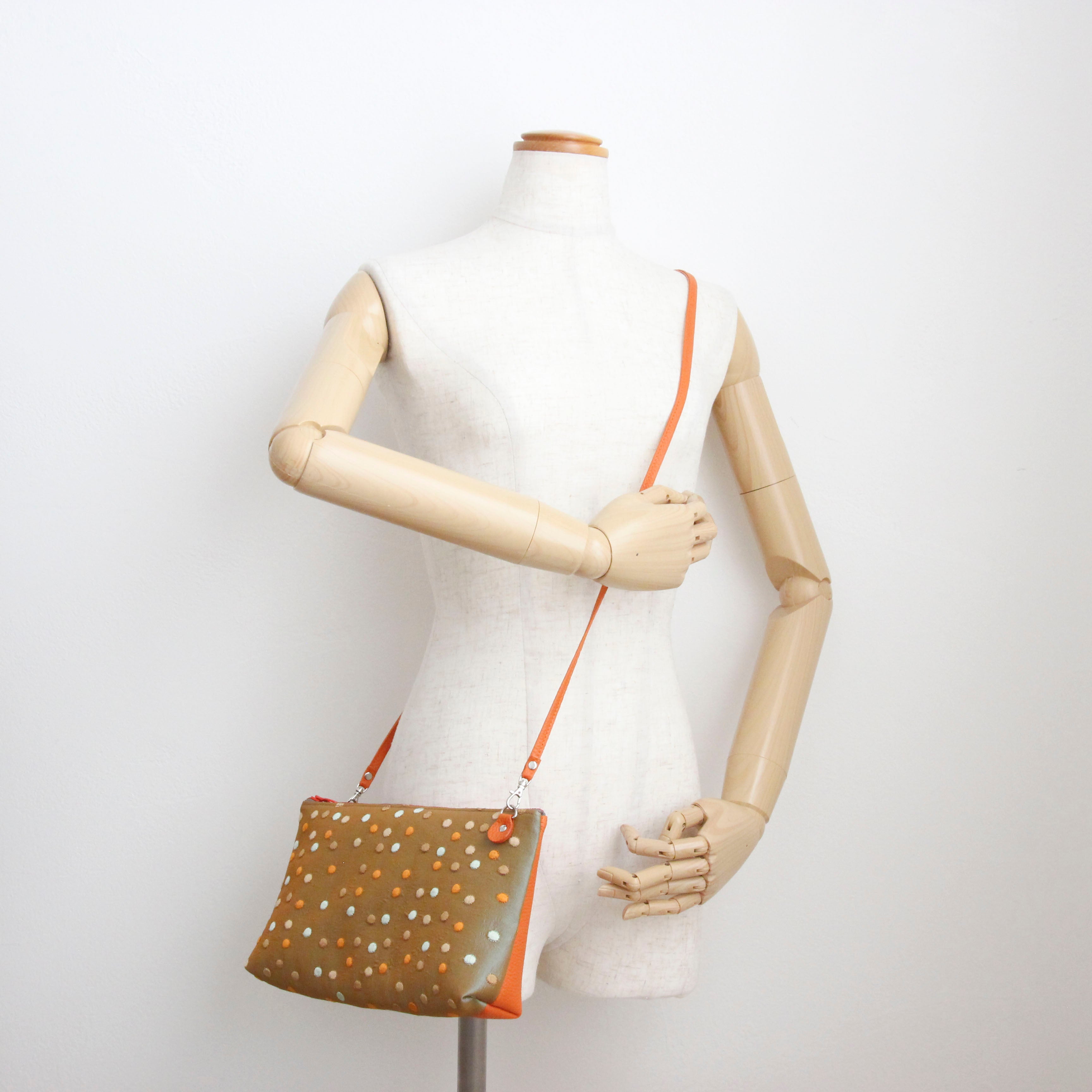 ベージュブラウンドット S ×オレンジ / フラットポシェット
