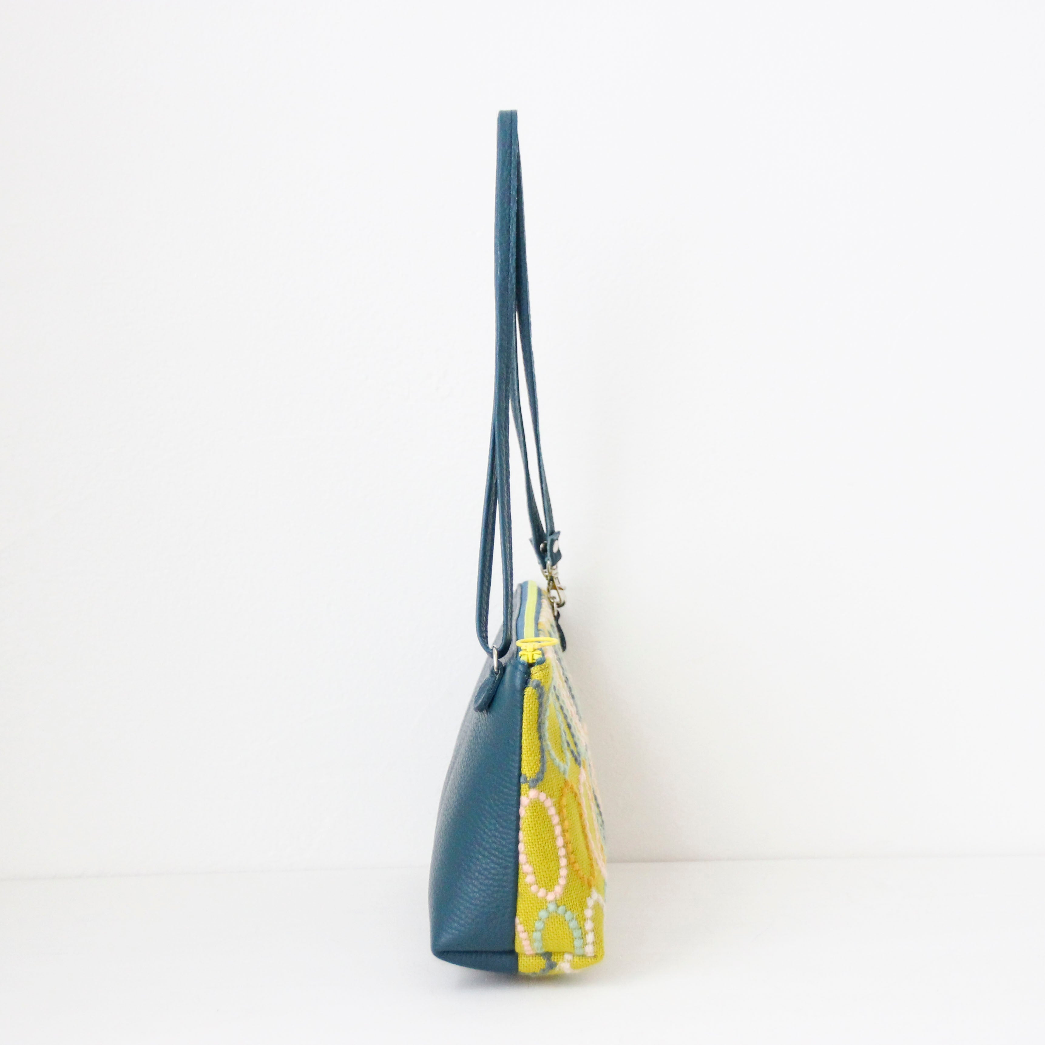 mina's オーバルマスタード SXL / フラットポシェット