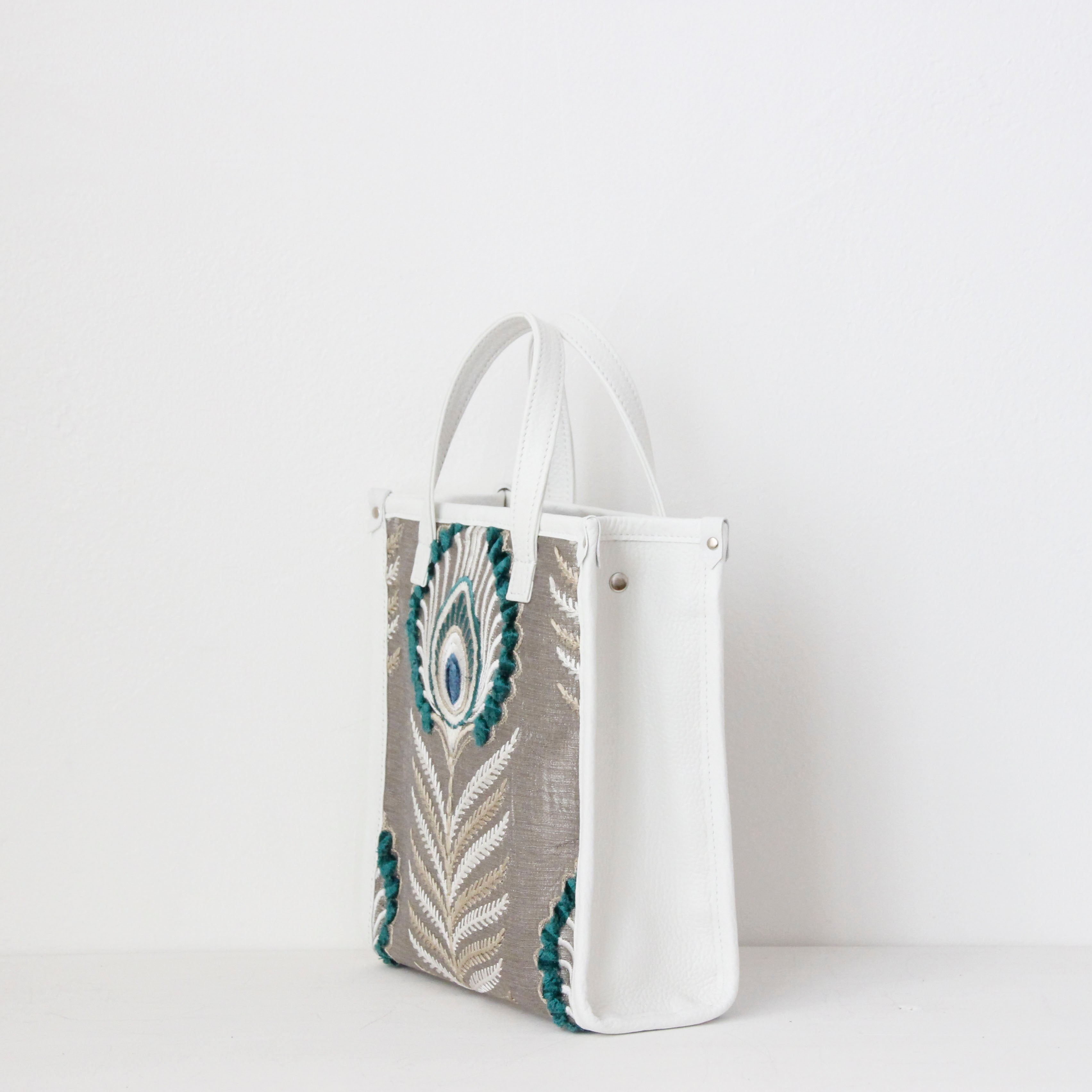 ターコイズピーコックフェザー XL ×ピュアホワイト / バーティカルトート トールS