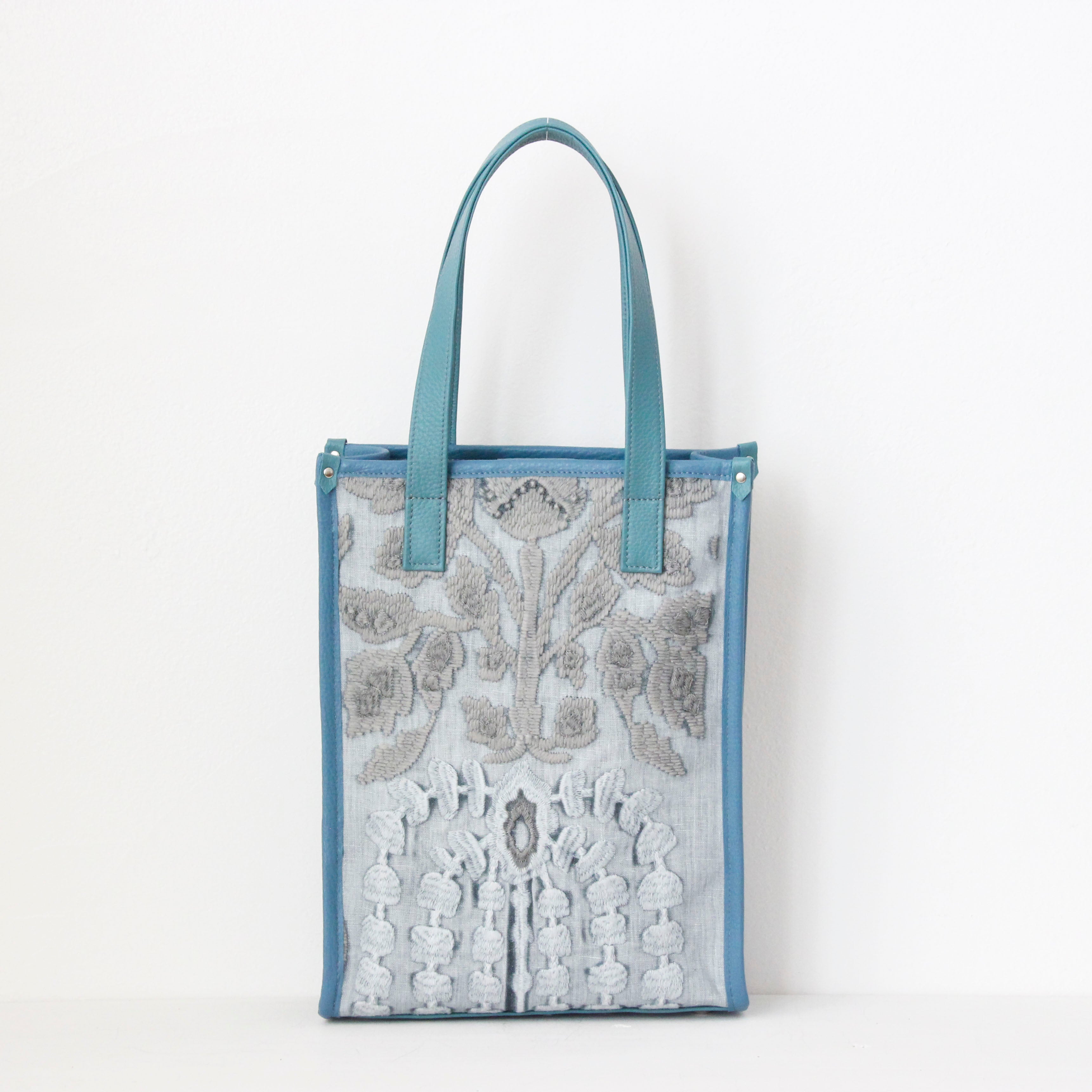 ウール刺繍フェイテッドジーンズ×ブルーグレー SXL / バーティカルトート トールM