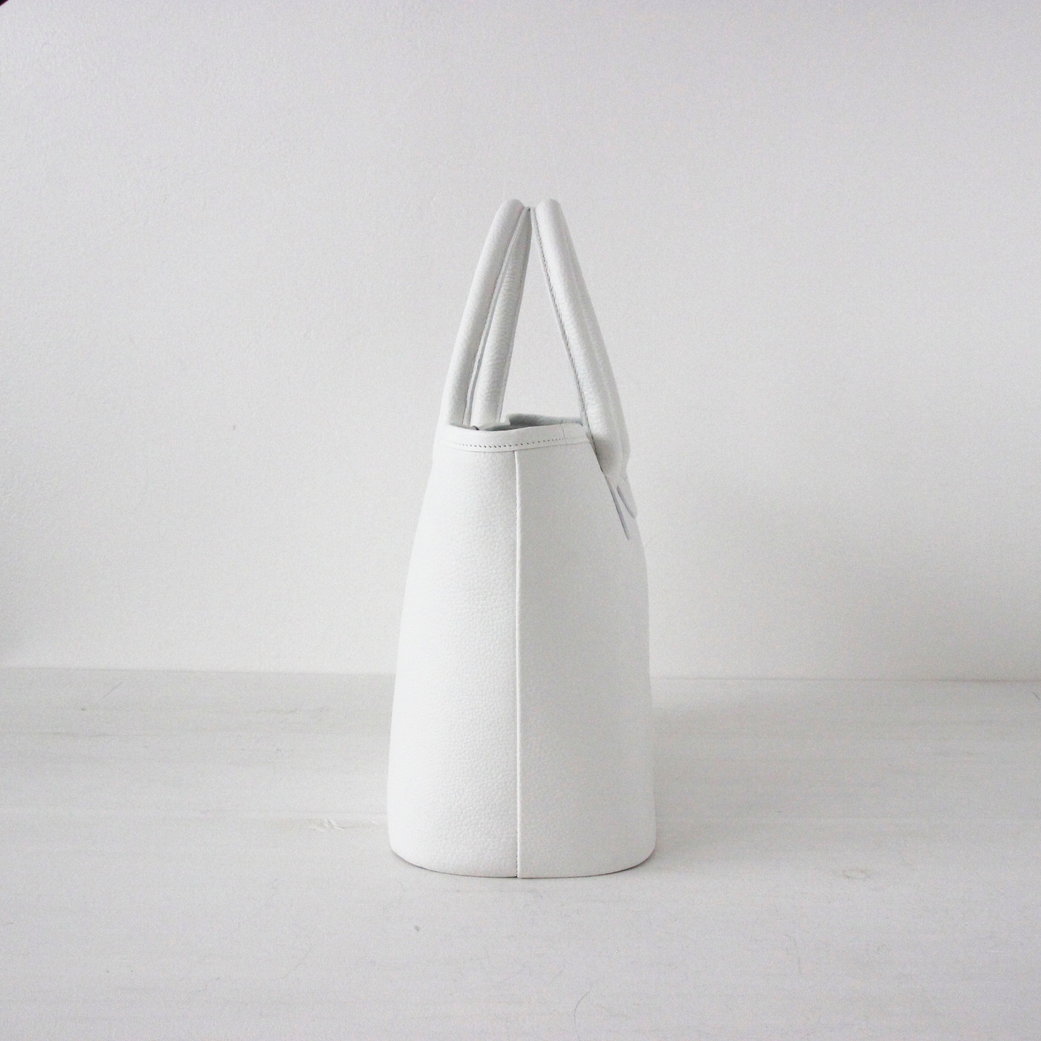 ピュアホワイト / シンプルレザートート