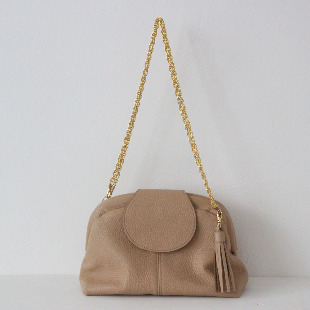 サンドベージュ / 口金レザーポシェットM