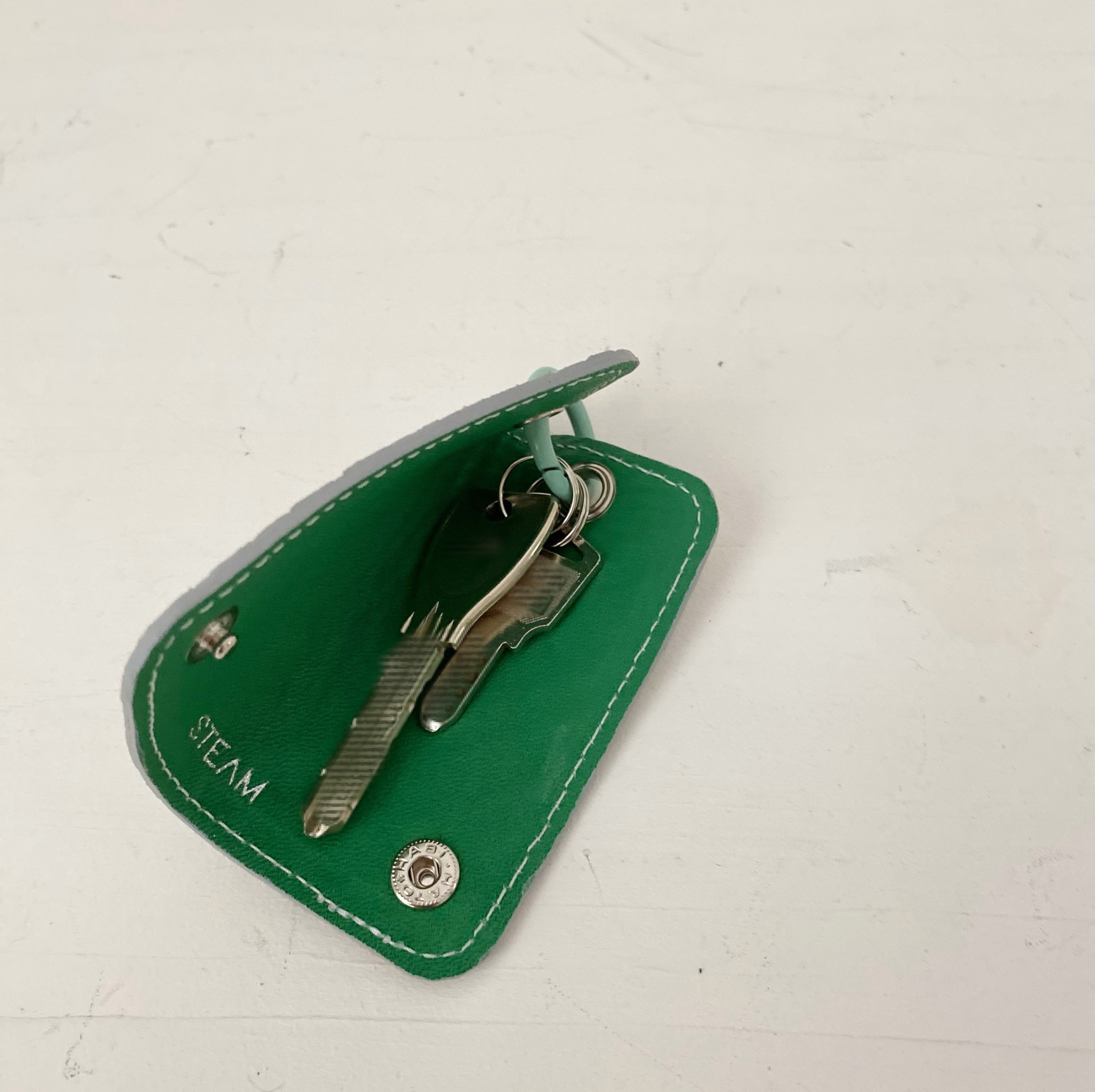 シルバーシマー型押し / キーケース ミニ