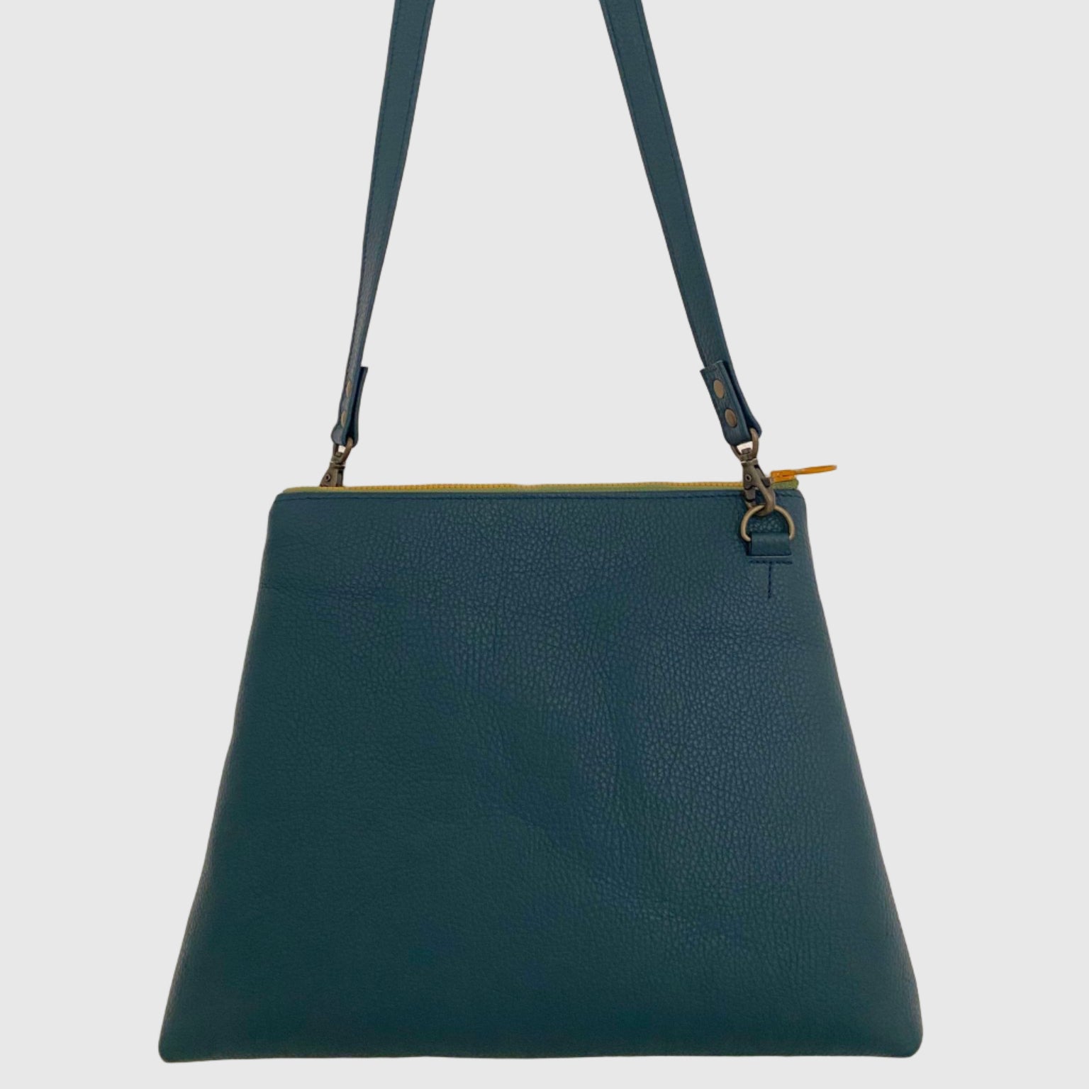 グリーンステッチタフタ S / フラットポシェットM