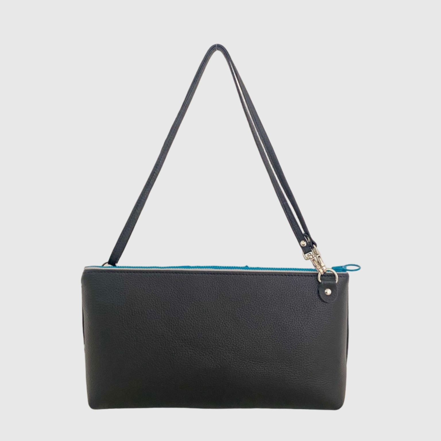 黒リネン刺繍 XL / フラットポシェット