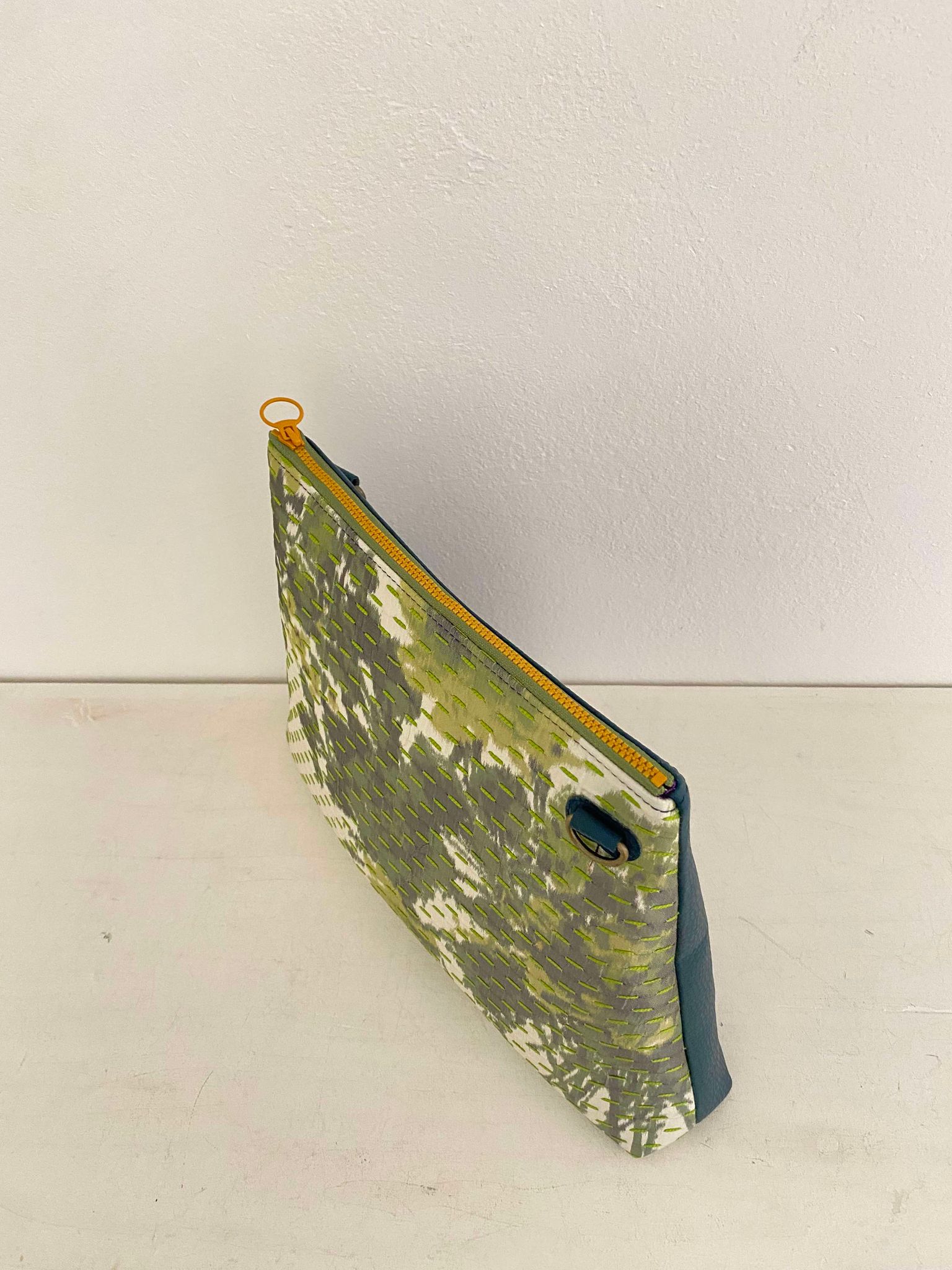 グリーンステッチタフタ S / フラットポシェットM