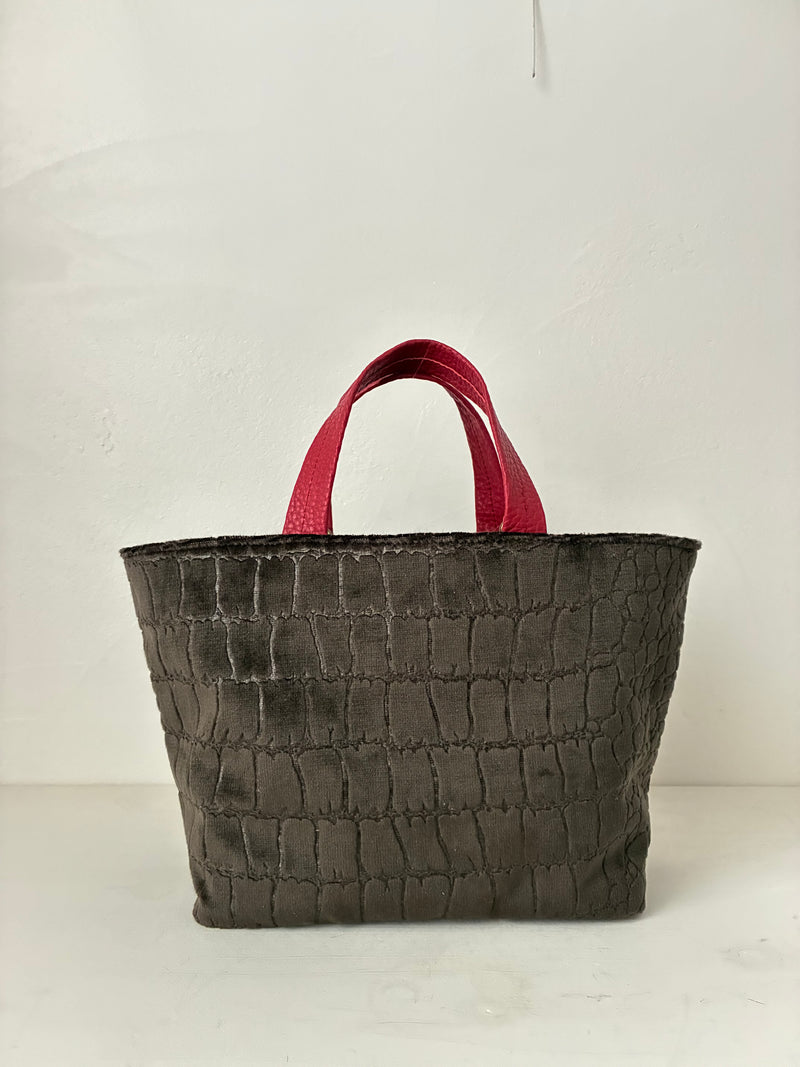 ベロア型押しダークブラウン / ボートバッグS