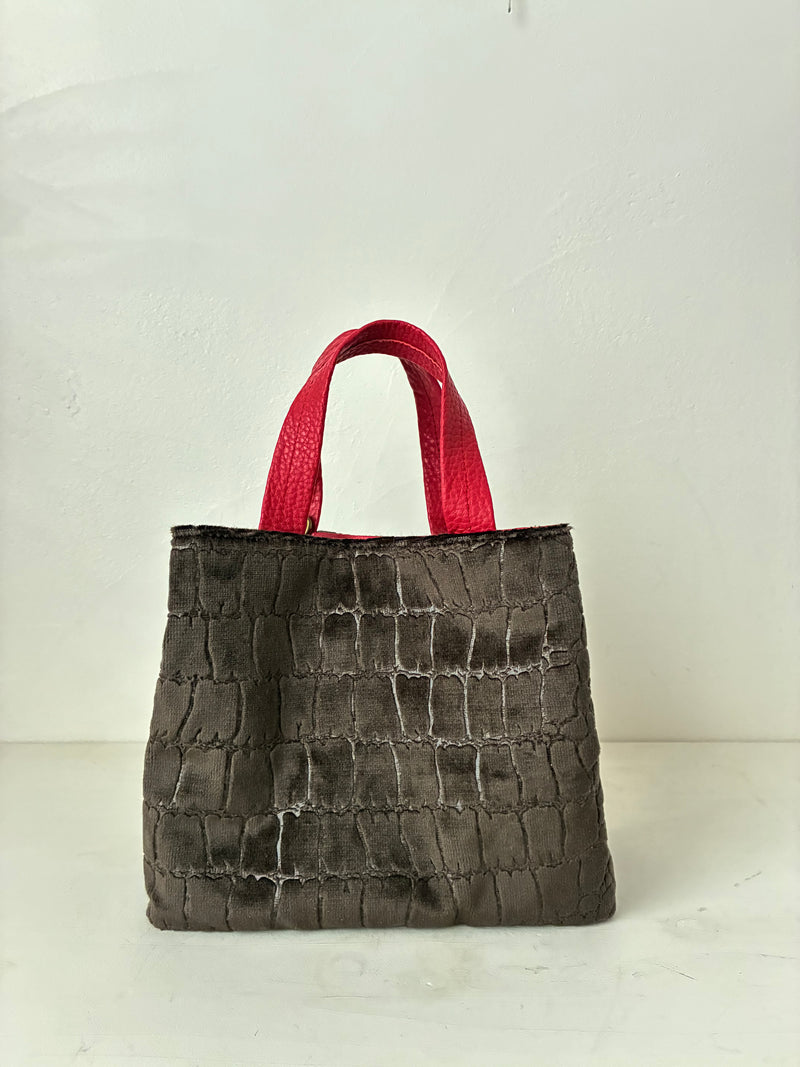 ベロア型押しダークブラウン / ボートバッグS