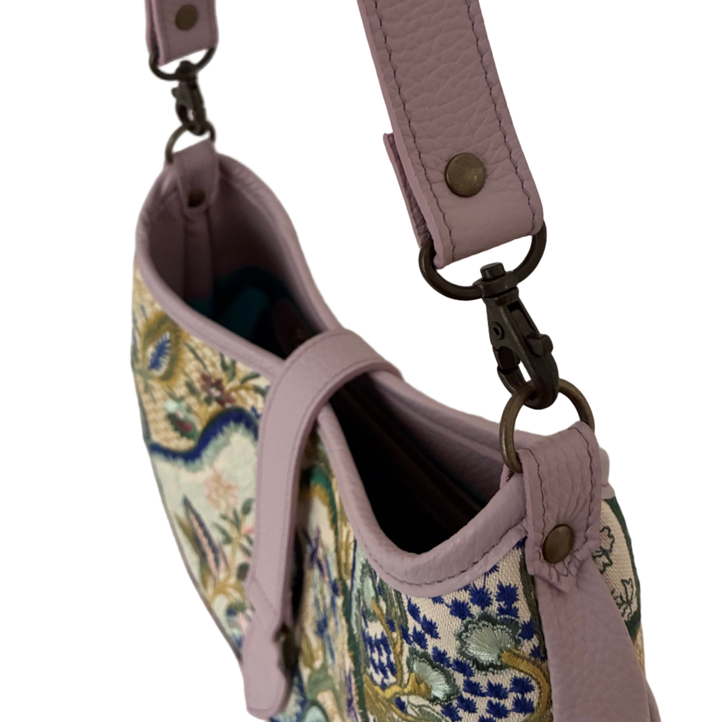 フレンチエンブロイダリー XL / クロワッサンポシェット