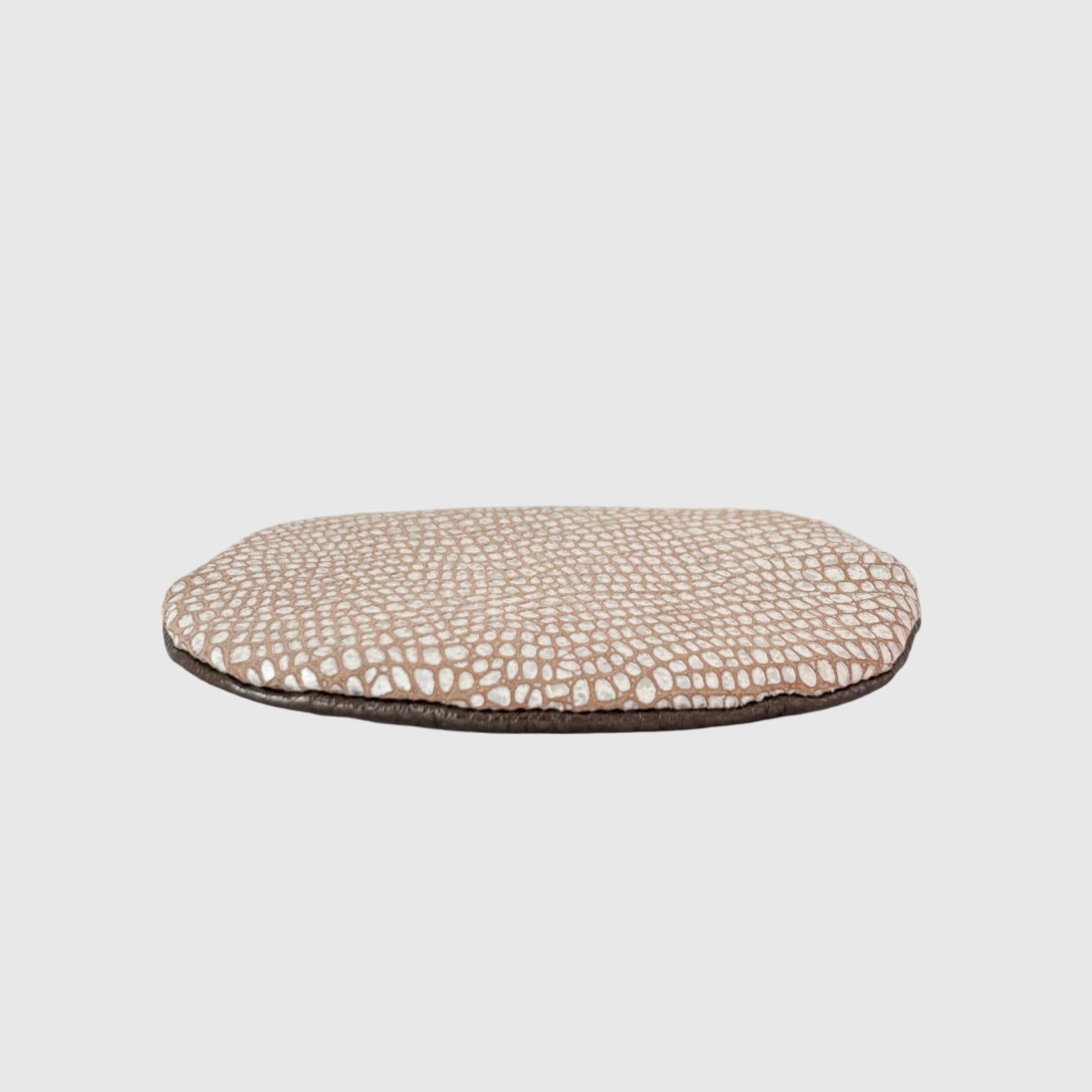 小ウロコホワイト×ブロンズ / パックンケースM