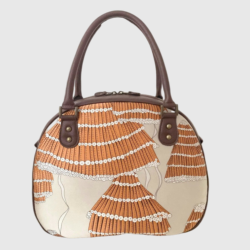 シルクプリントベージュxオレンジ L/ ラウンドボストンM