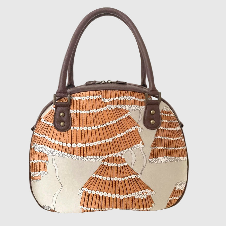 シルクプリントベージュxオレンジ L/ ラウンドボストンM