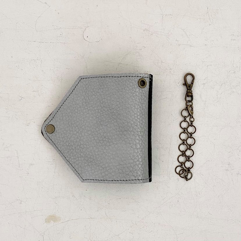 ホワイトシルバー×ブラック / マスクケース