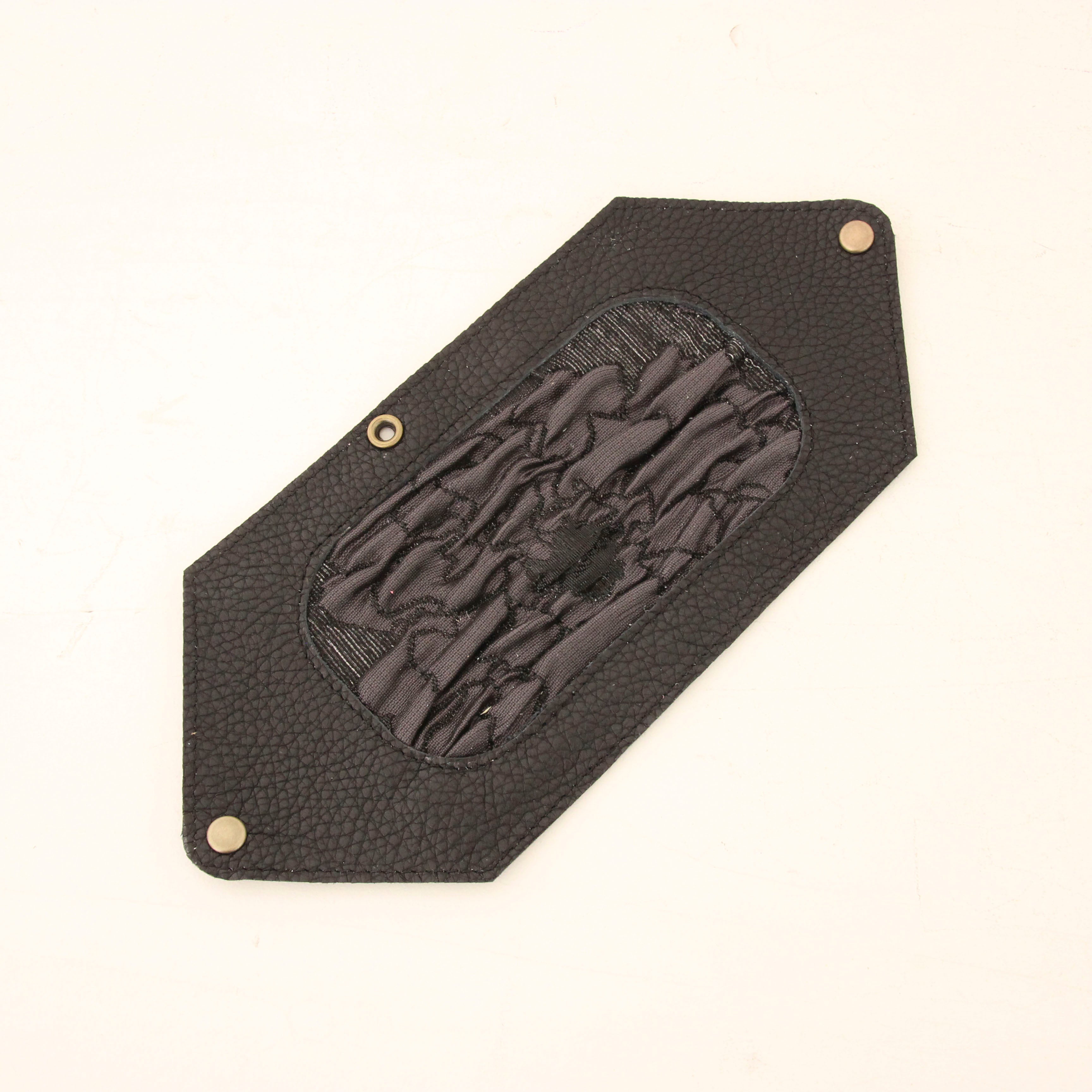 ブラックシマー×プラダブラックフラワー / マスクケース