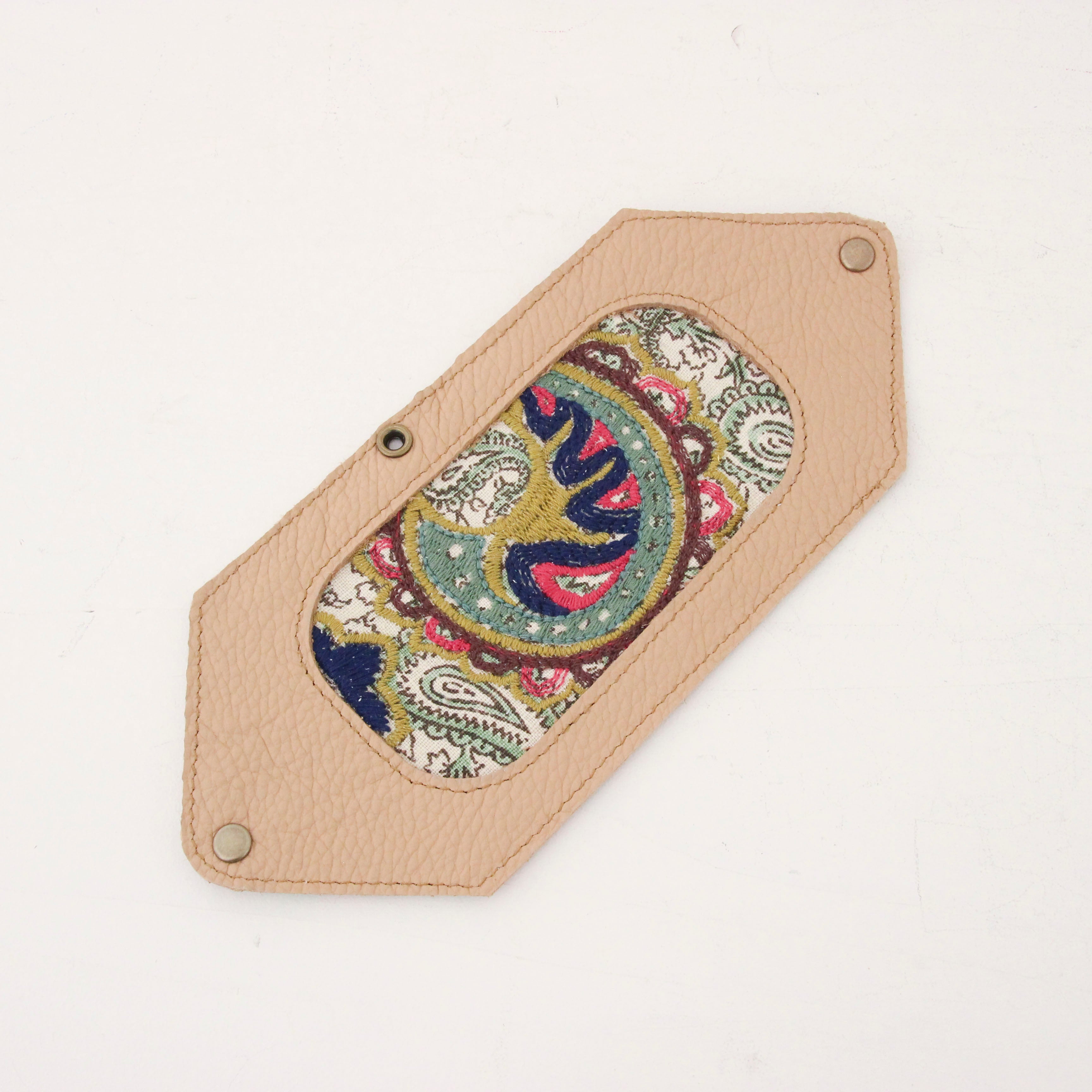 サンドベージュ×グリーンペイズリー / マスクケース