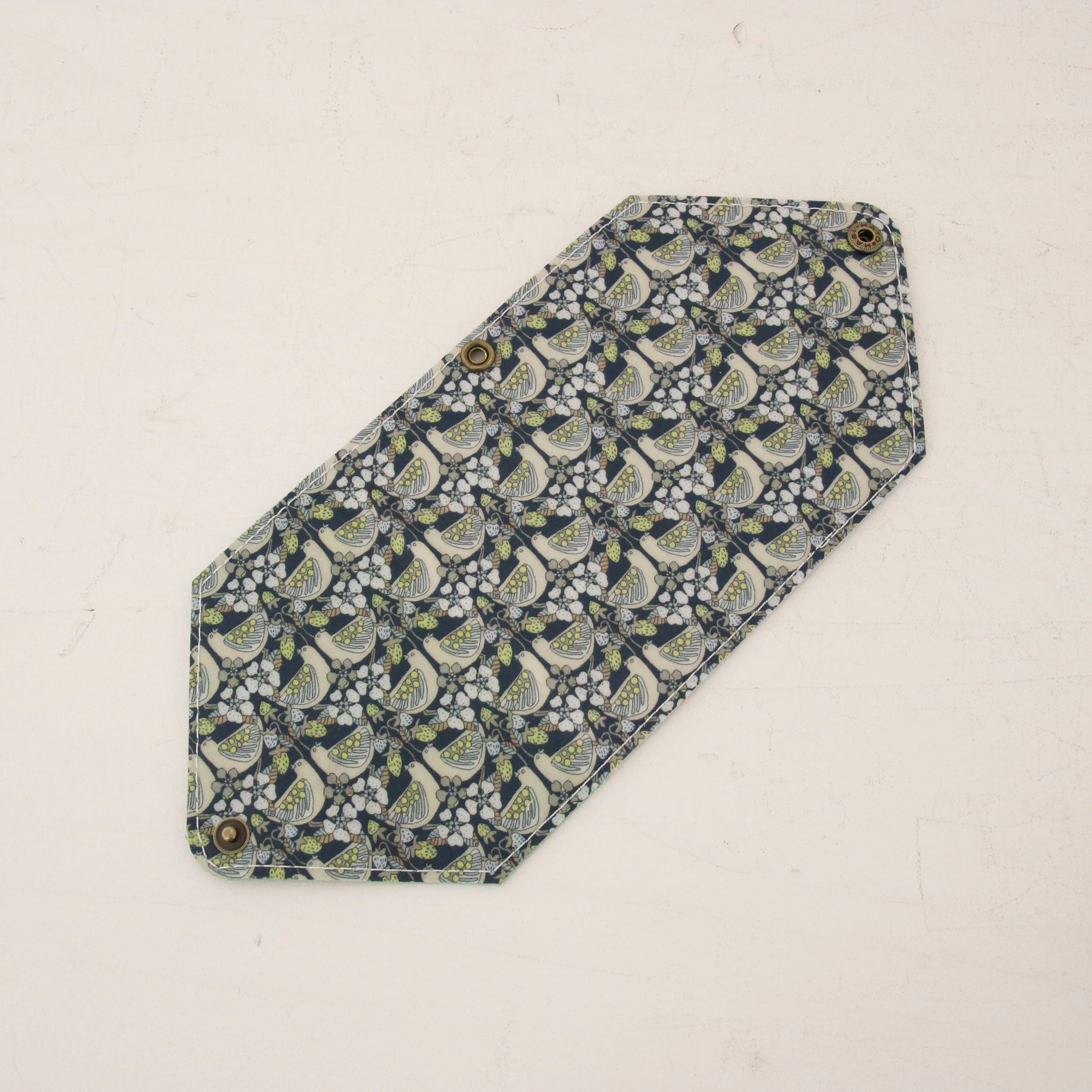 シルバーシマー×フラワーリネン刺繍 / マスクケース