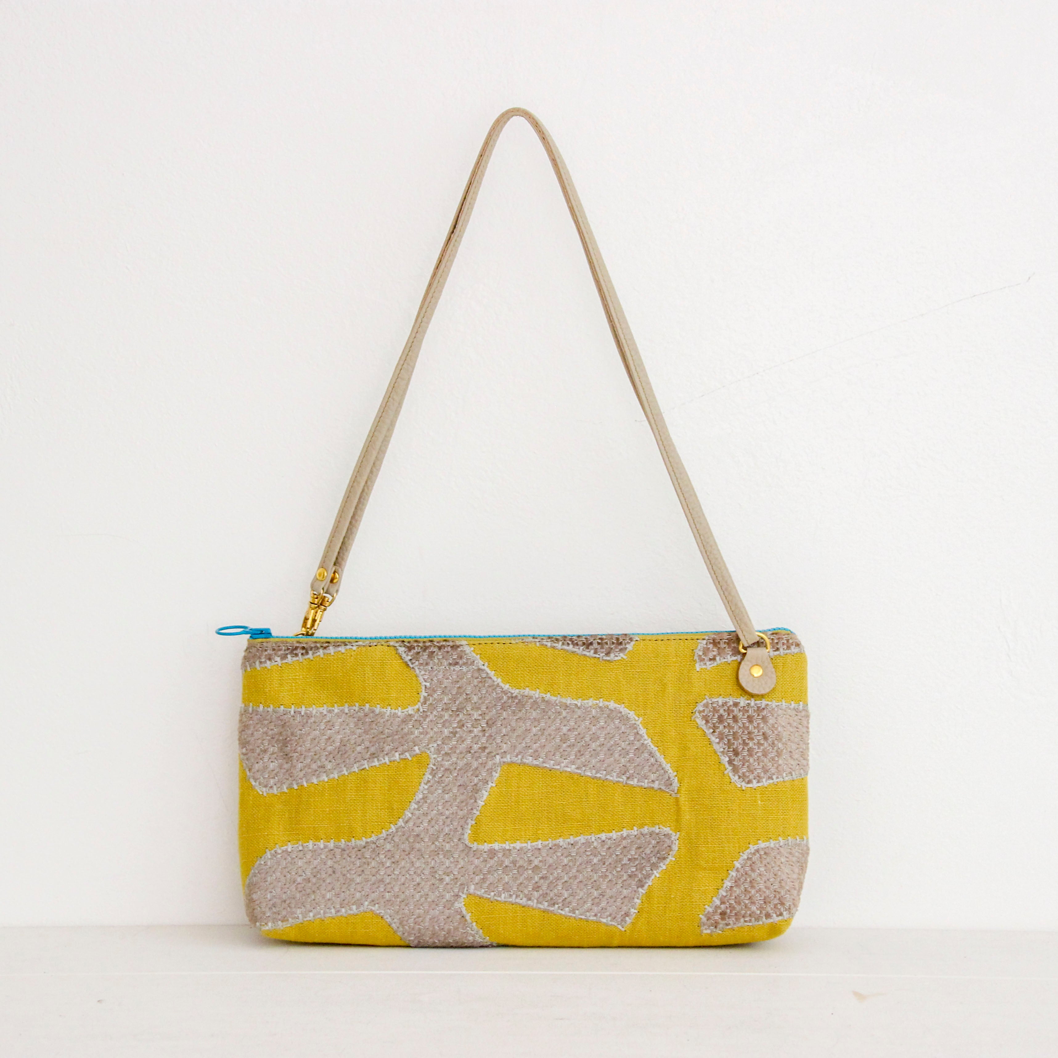 ベルベットアップリケイエロー×ベージュ / フラットポシェット LXL