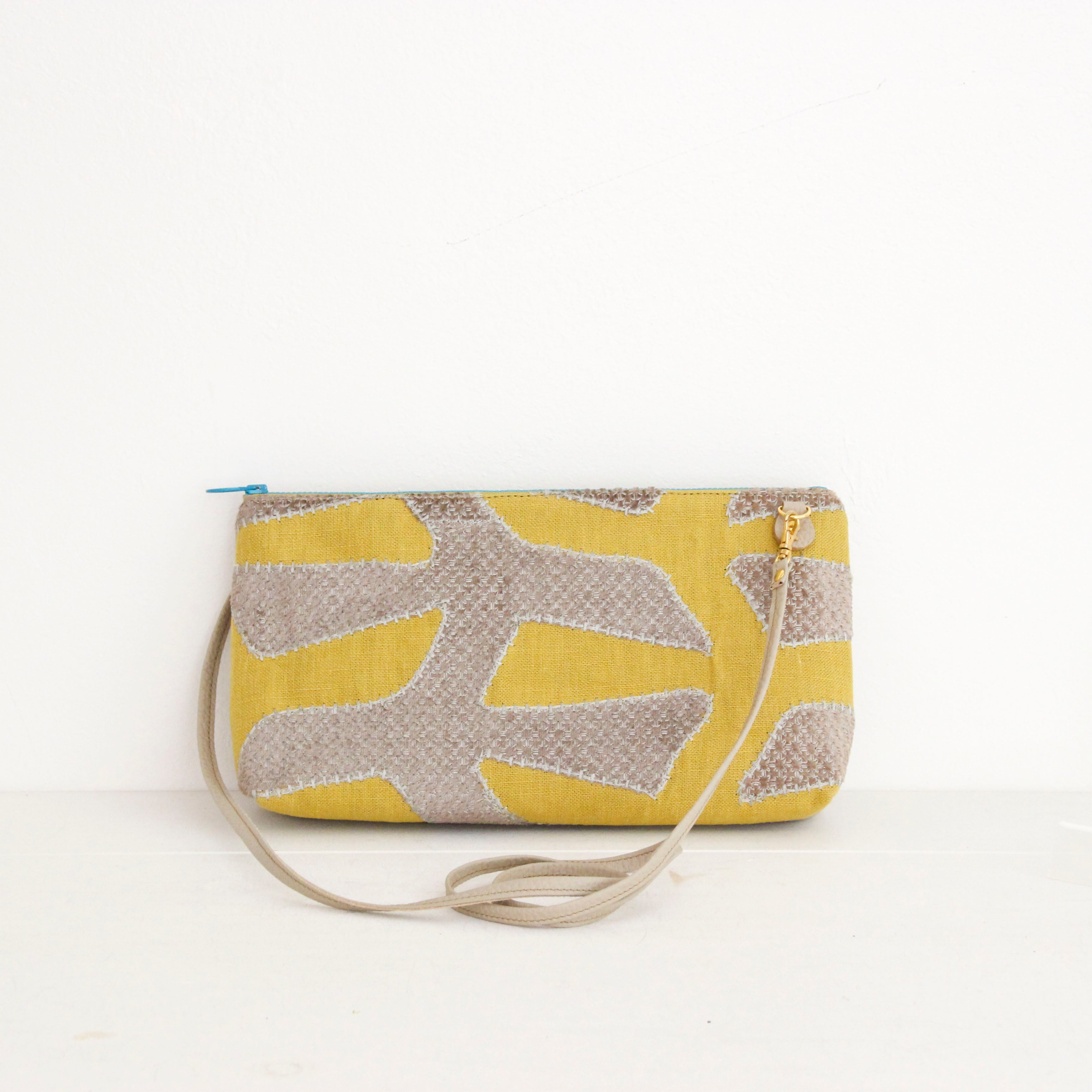 ベルベットアップリケイエロー×ベージュ / フラットポシェット LXL