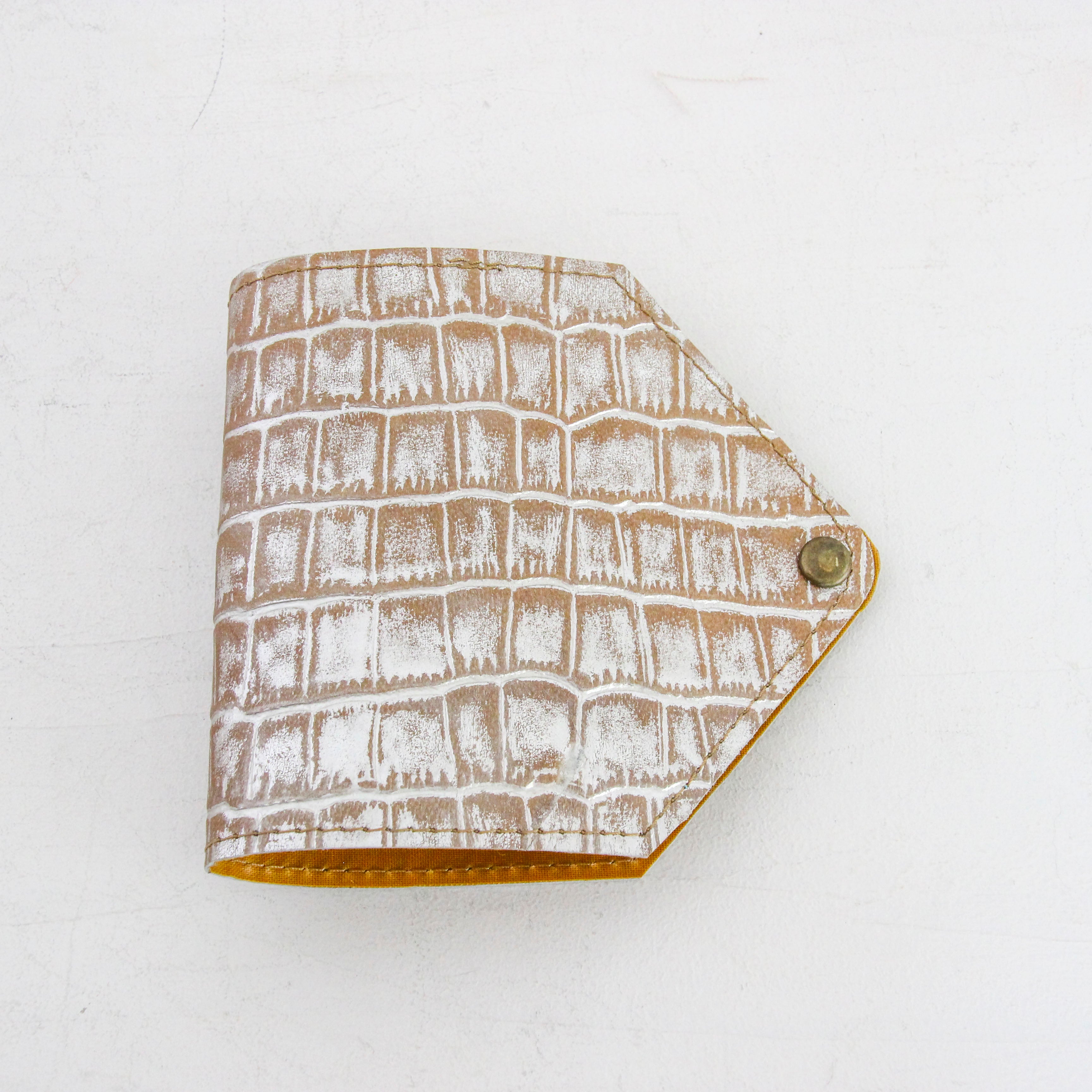 シルバークロコレザー / マスクケース