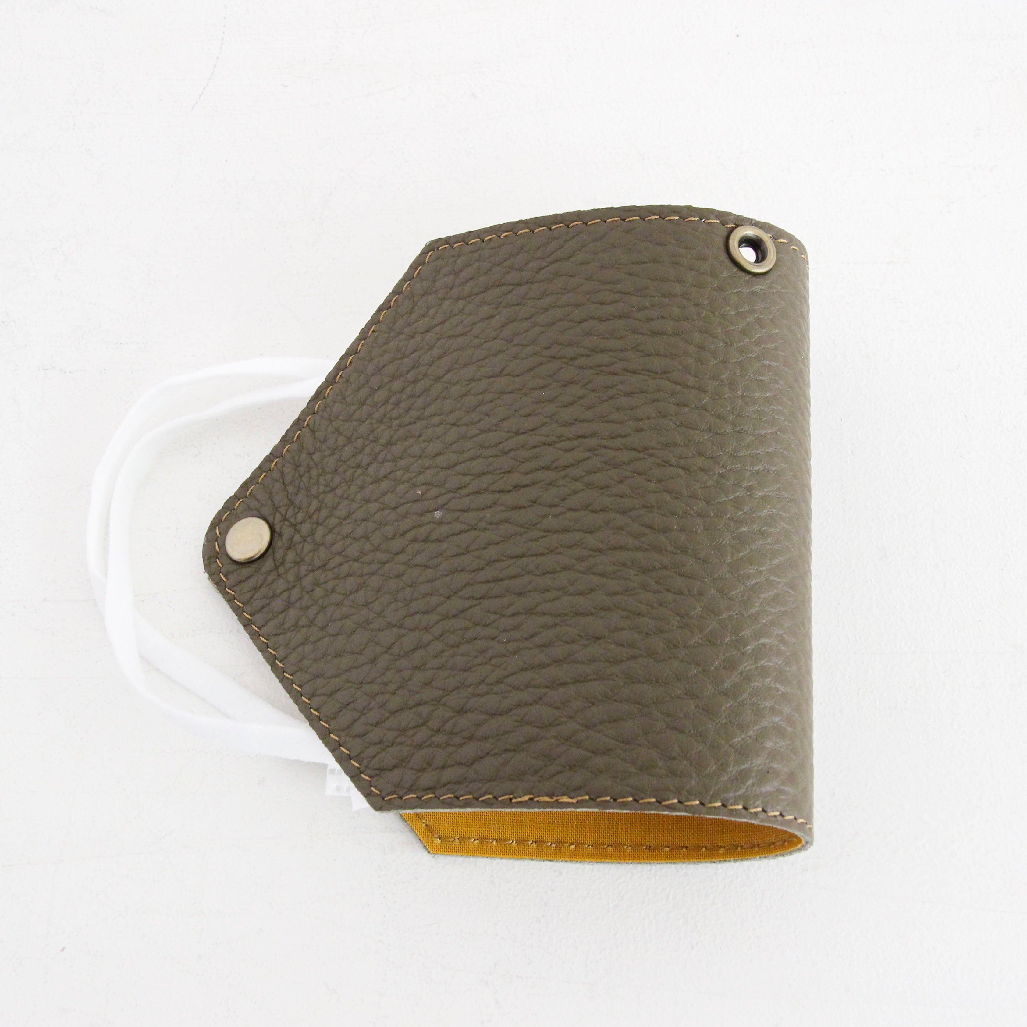 カーキレザー / マスクケース