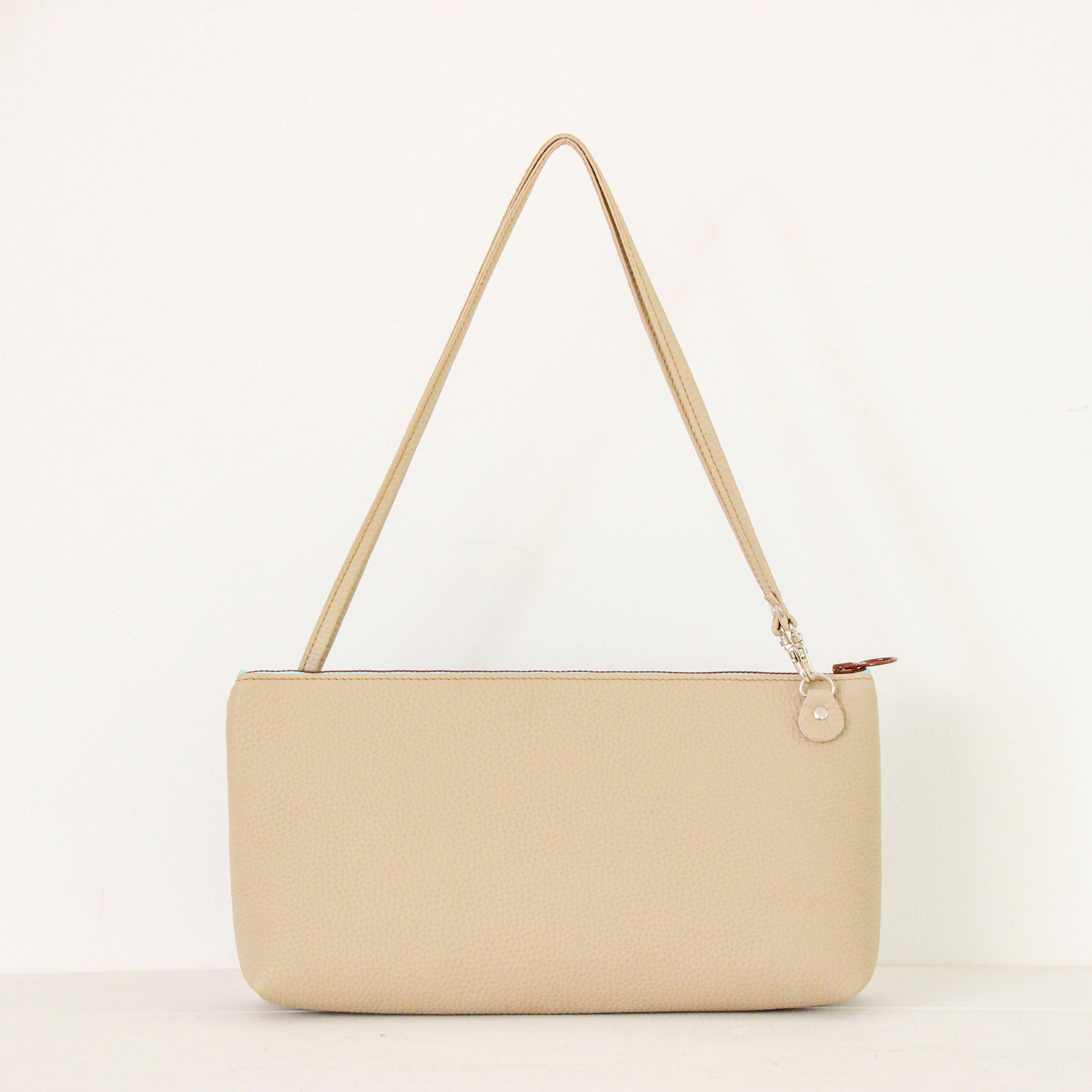 mina'sアニマルブルーグレー×ベージュ SXL/ フラットポシェット