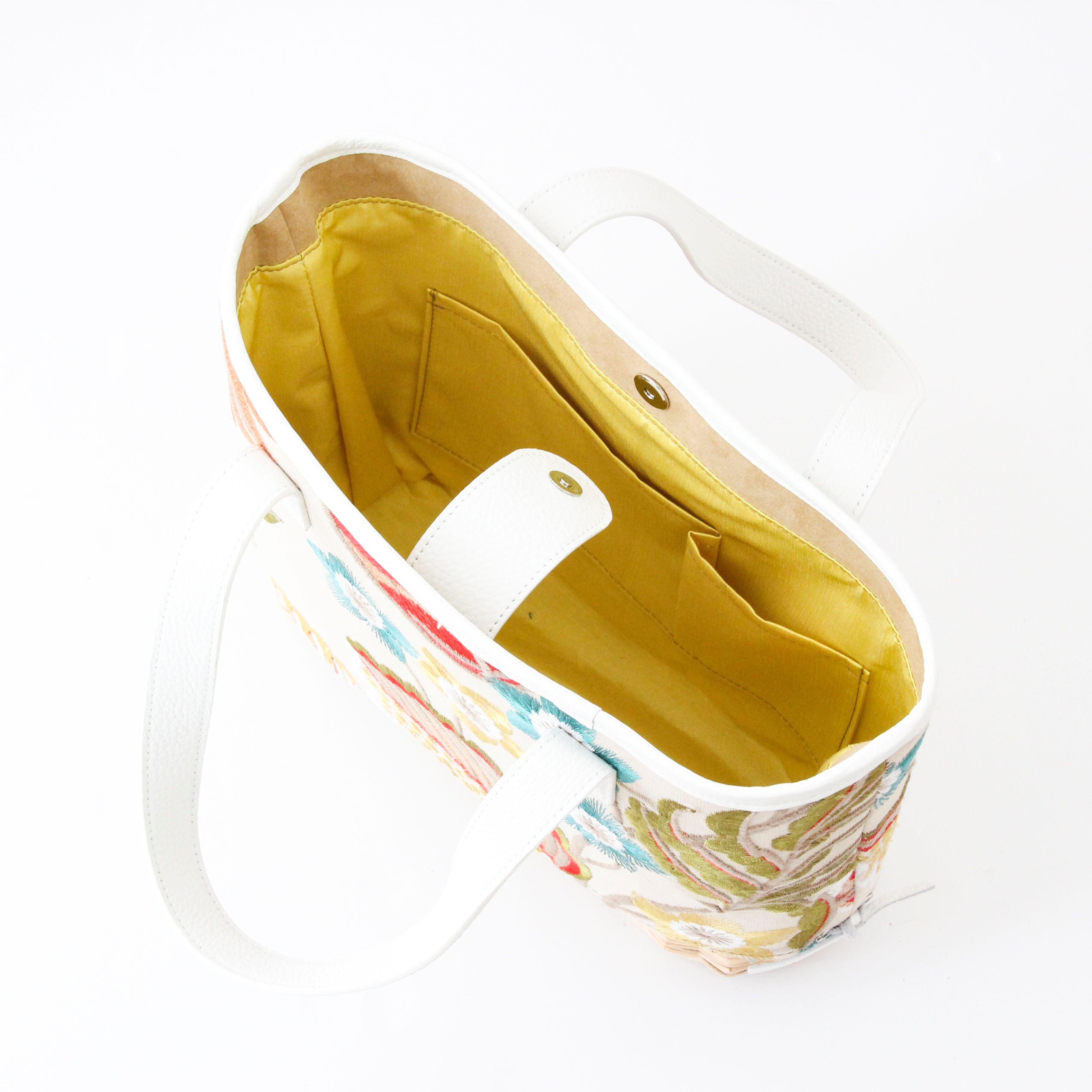 トロピカルフラワー刺繍リネンブライトXL / かごトート