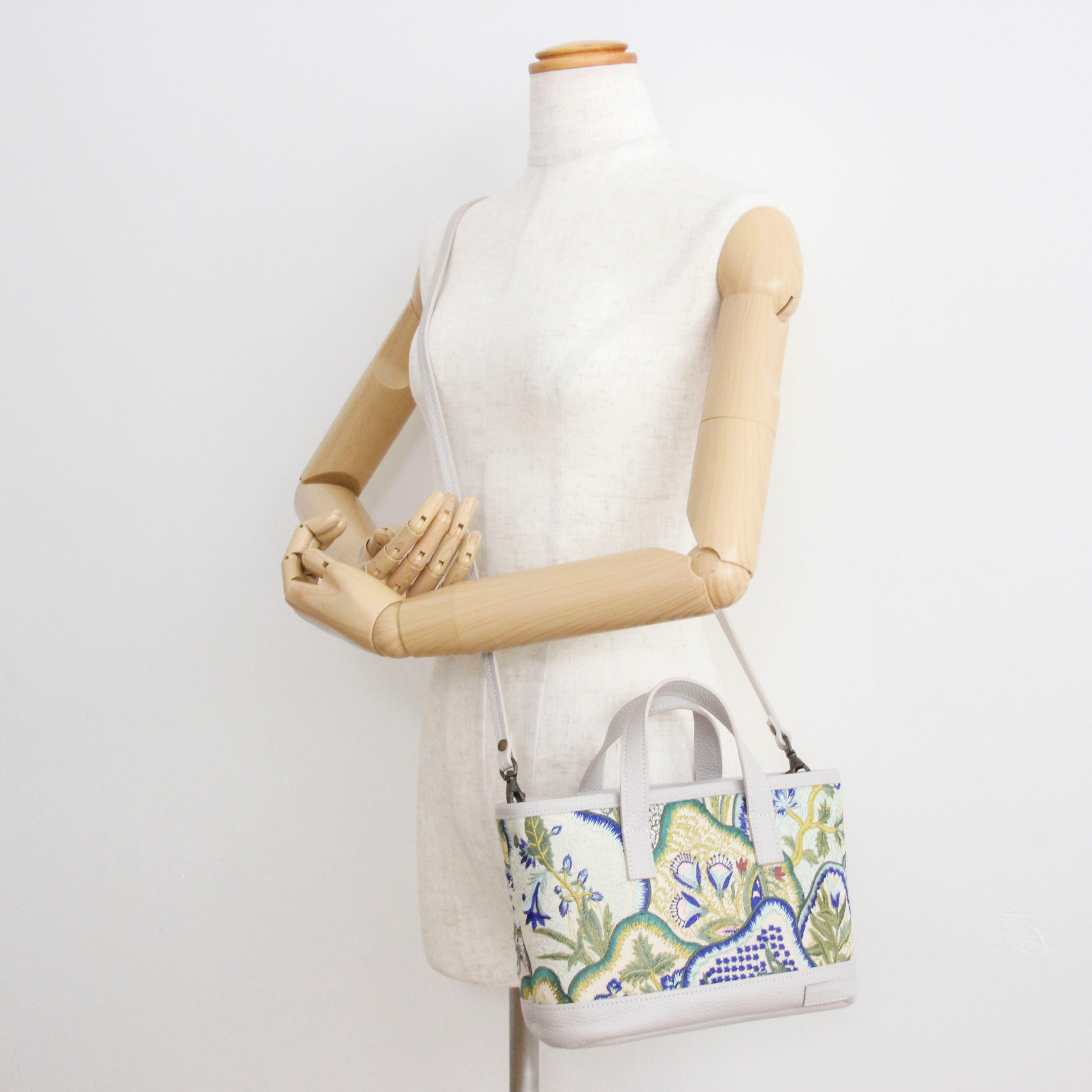 フレンチエンブロイダリーSXL / ノヴァトートS