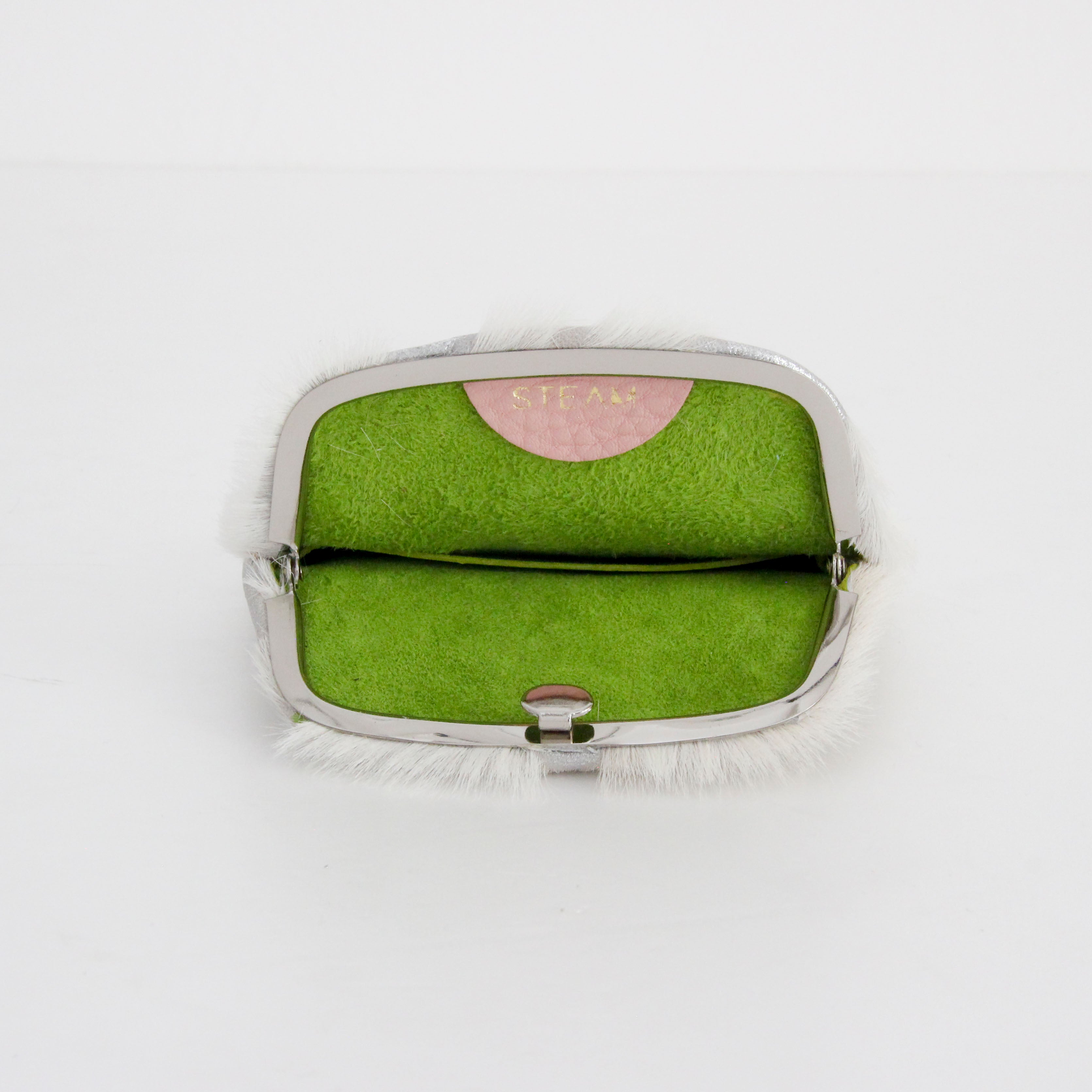 ホワイト起毛シルバー / パックンケースSプラス