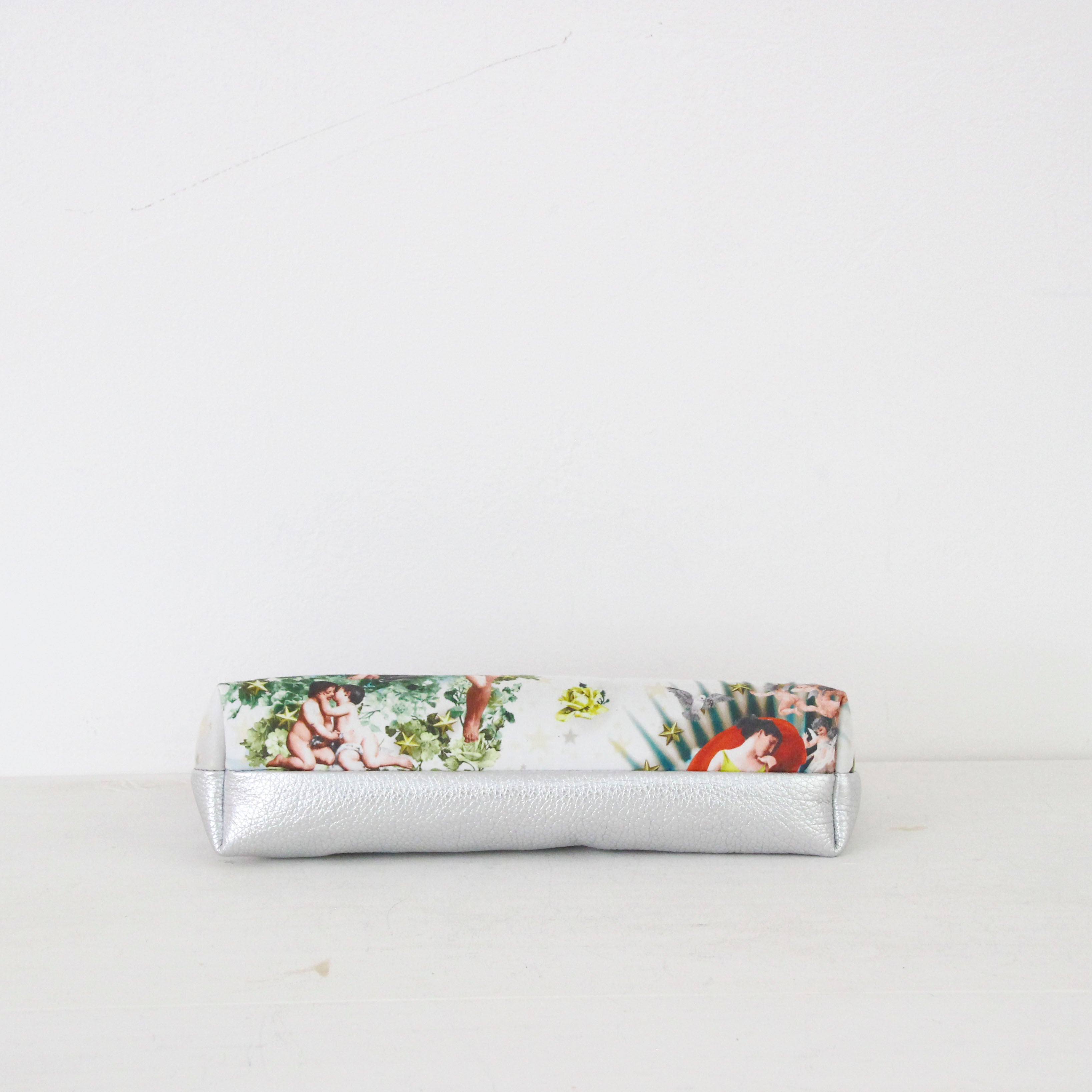 ゴルティエエンジェル LXL/ フラットポシェット