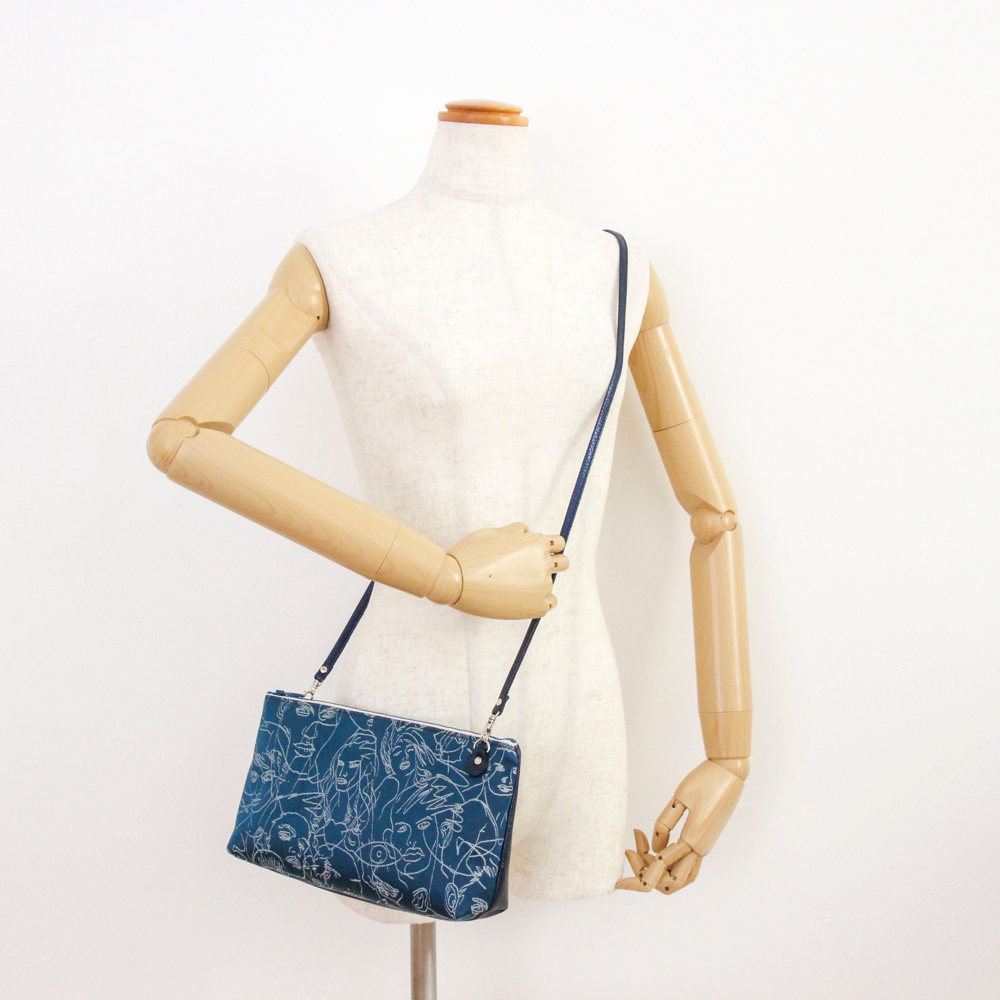 ゴルティエフェイスブルー LXL/ フラットポシェット