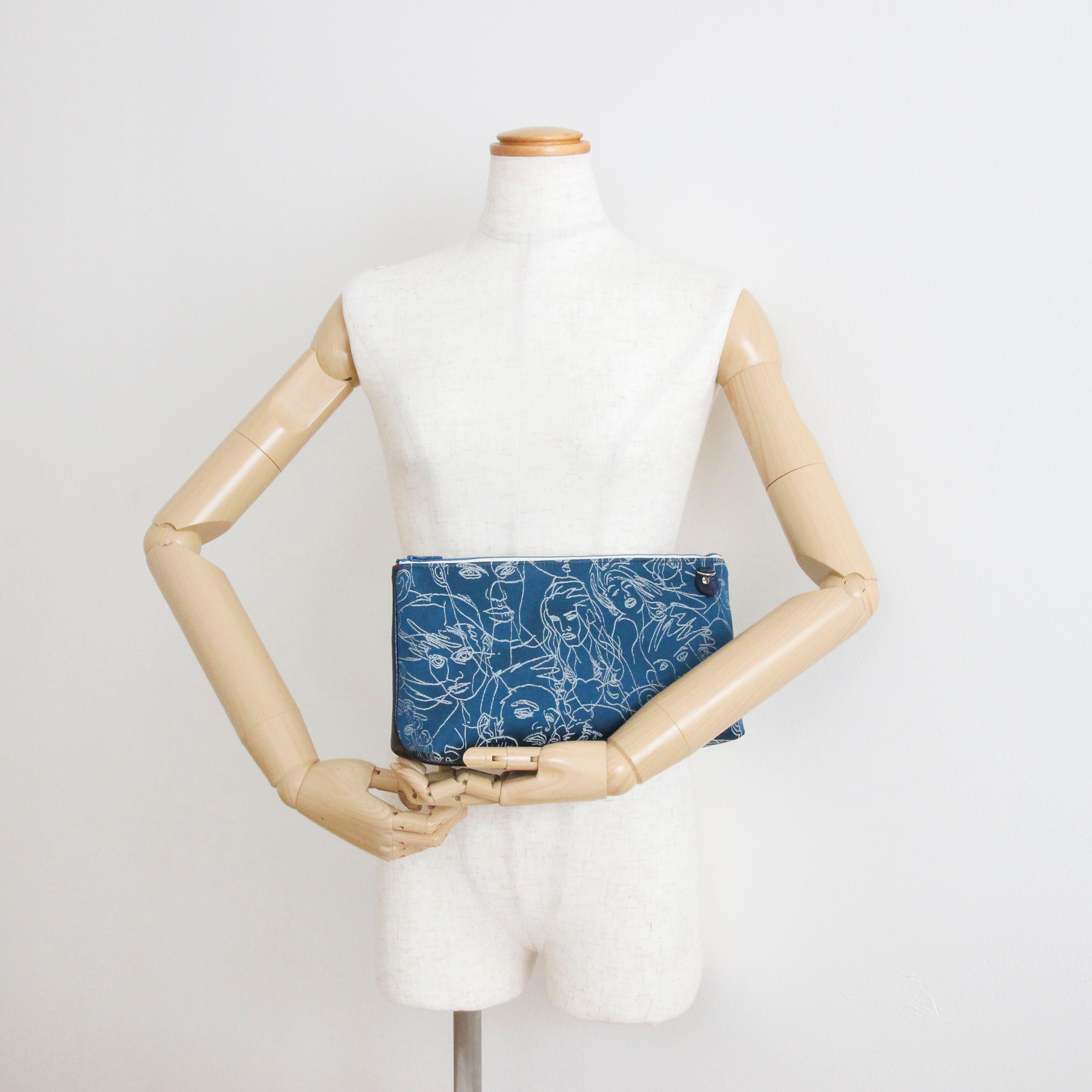 ゴルティエフェイスブルー LXL/ フラットポシェット