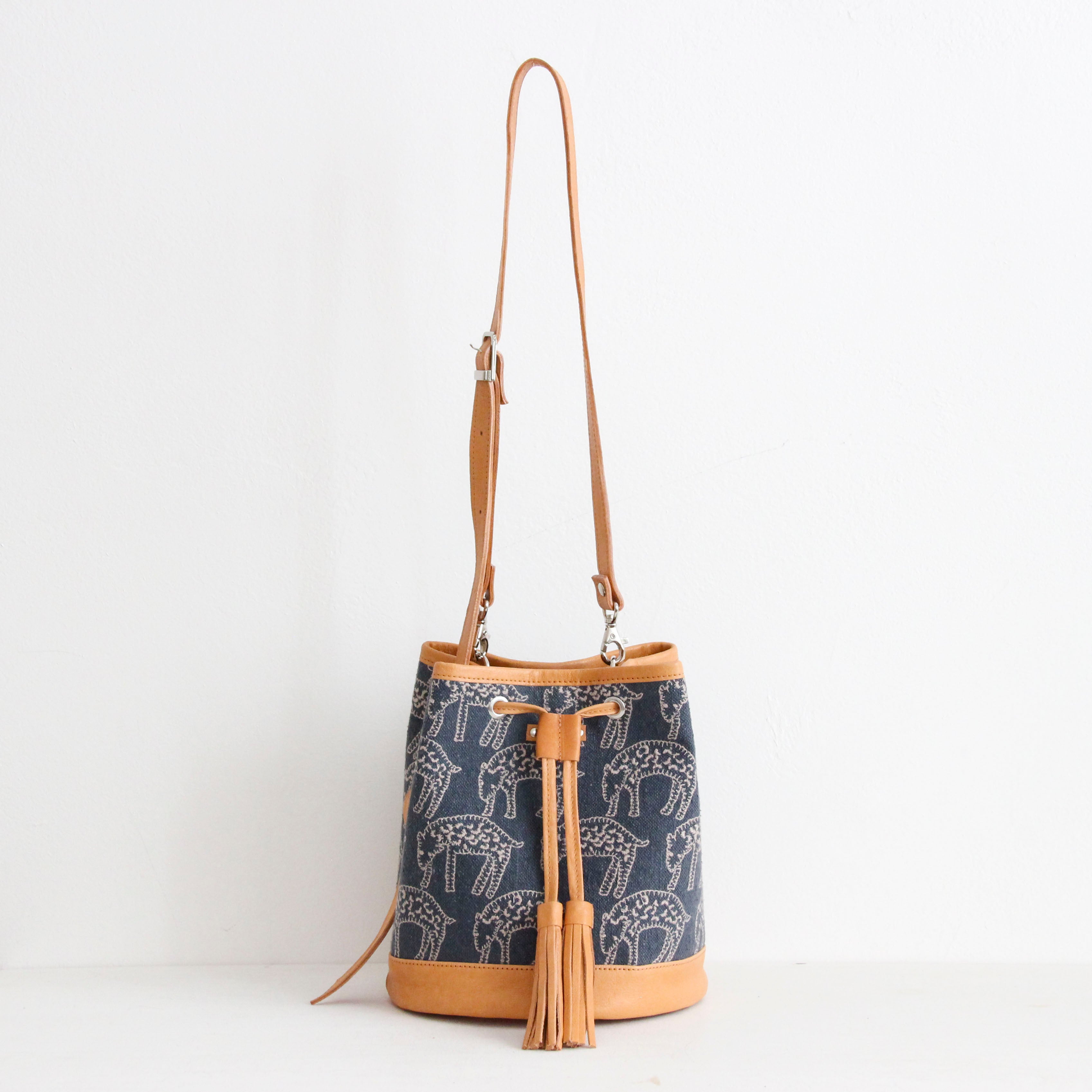 MINA'Sアニマルブルーグレー×ベージュ /バケットバッグS/SXL