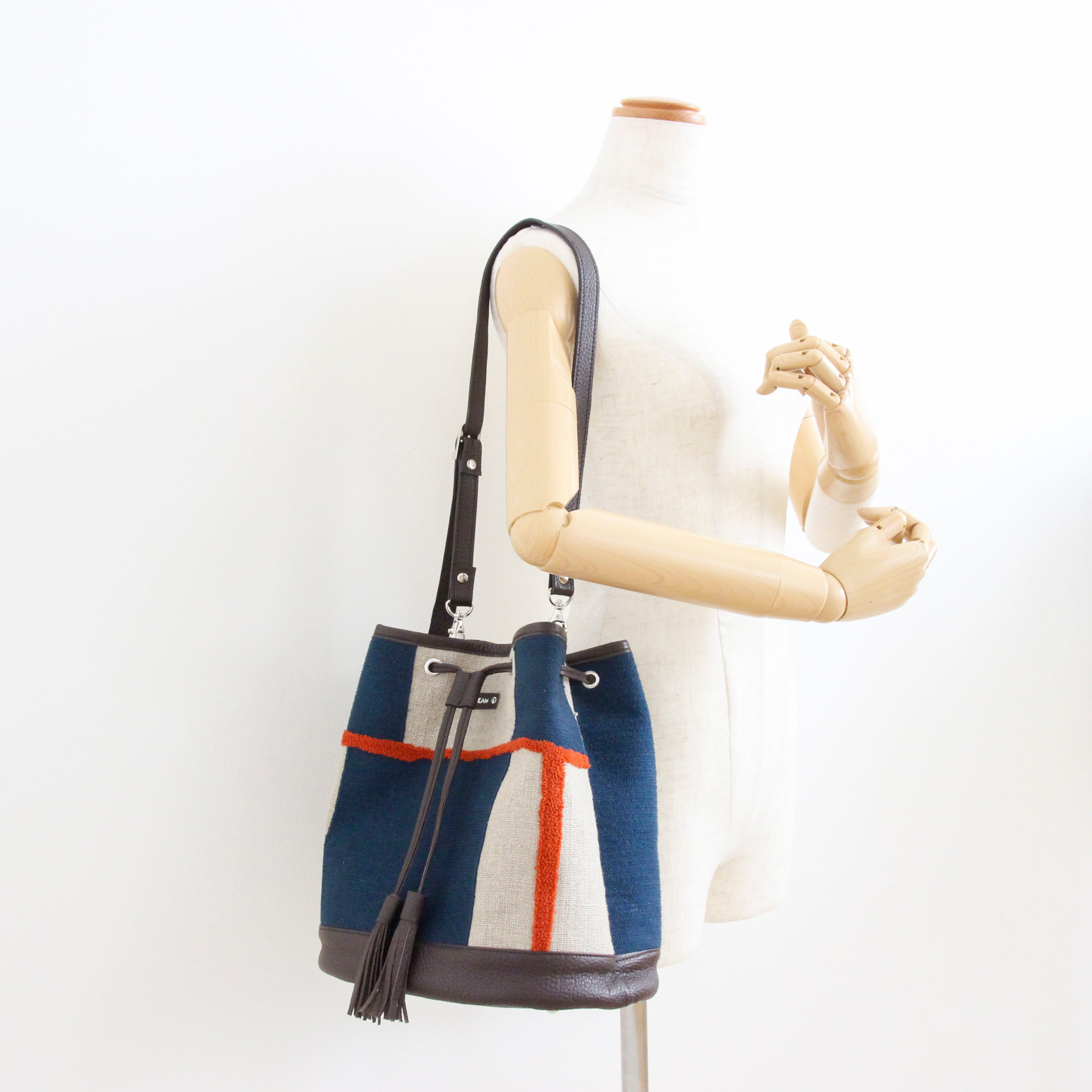 ツェッペリン / バケットバッグM / XXL