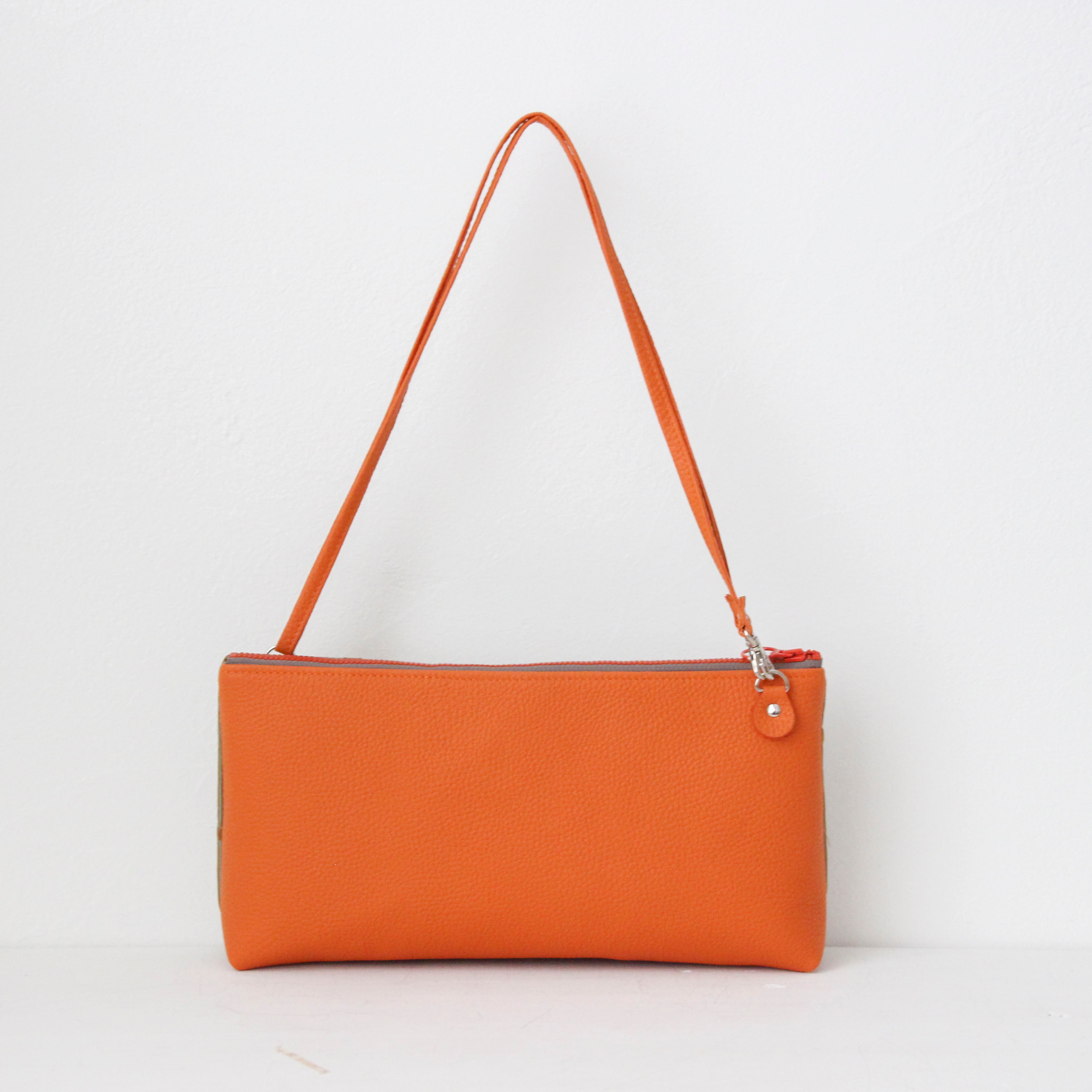 ベージュブラウンドット S ×オレンジ / フラットポシェット