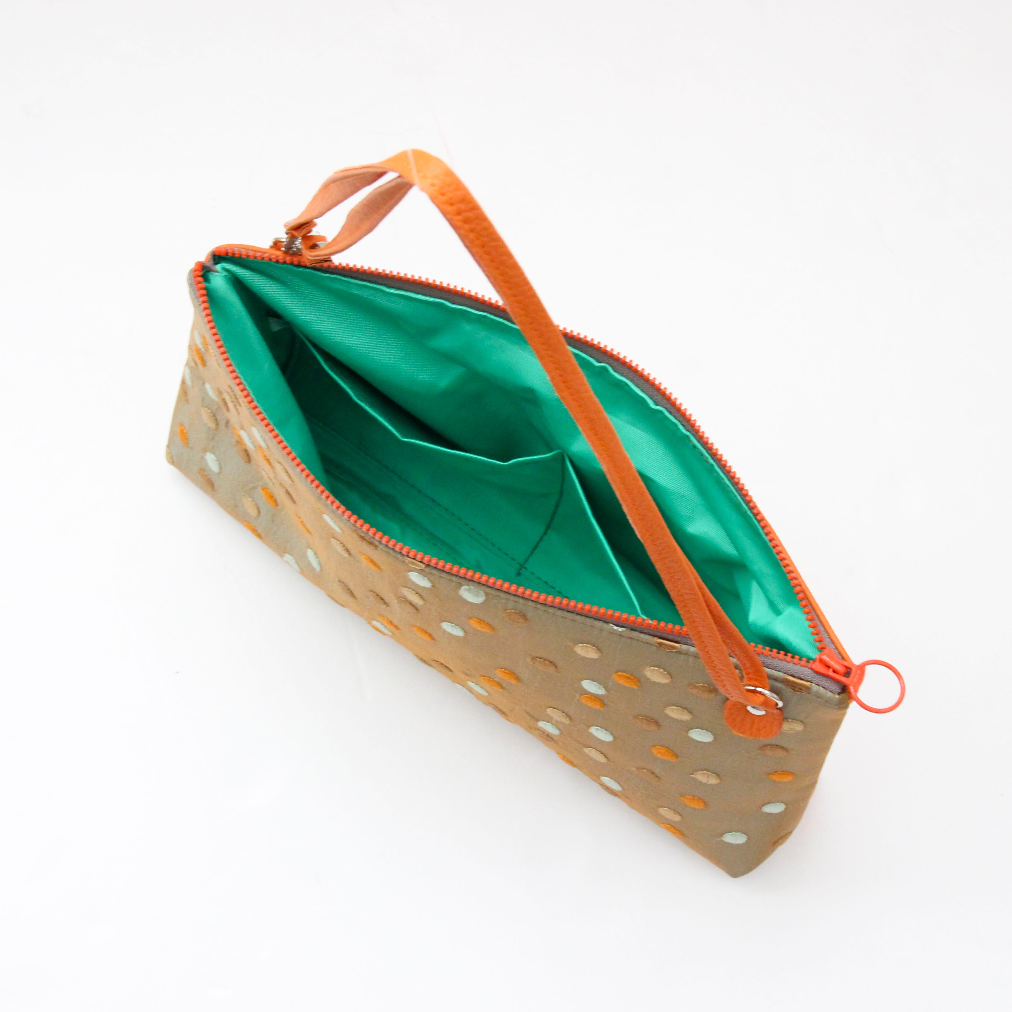 ベージュブラウンドット S ×オレンジ / フラットポシェット