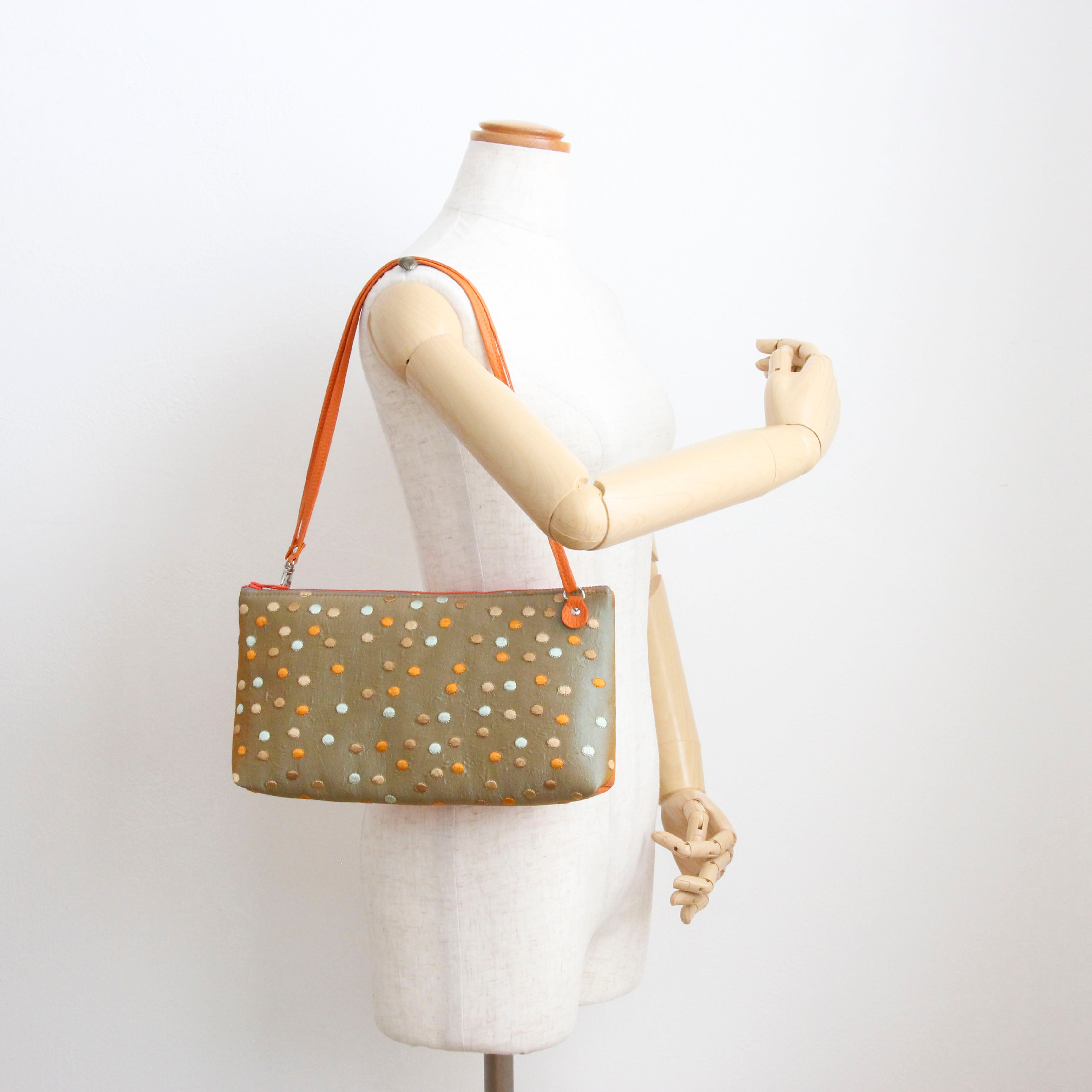 ベージュブラウンドット S ×オレンジ / フラットポシェット