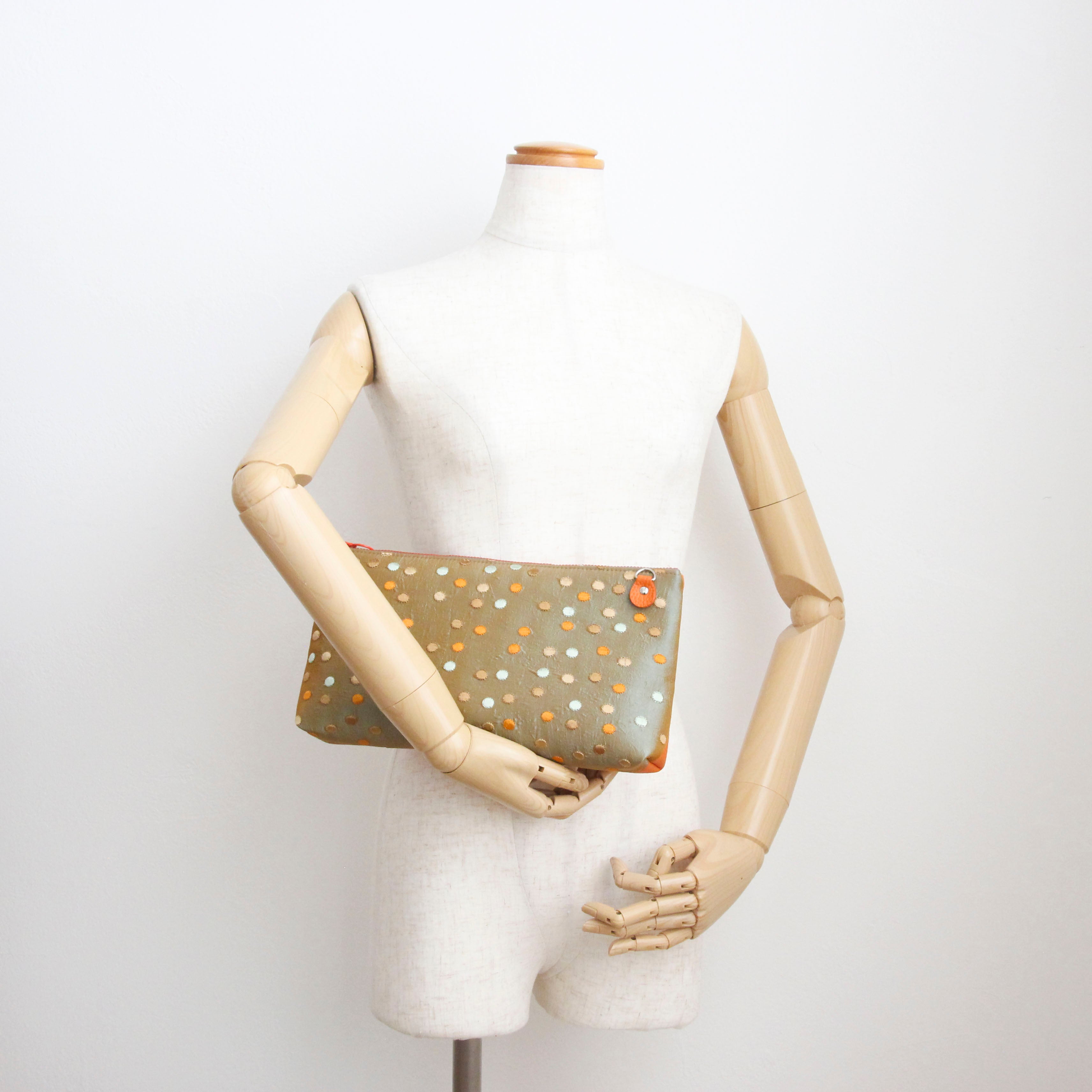 ベージュブラウンドット S ×オレンジ / フラットポシェット