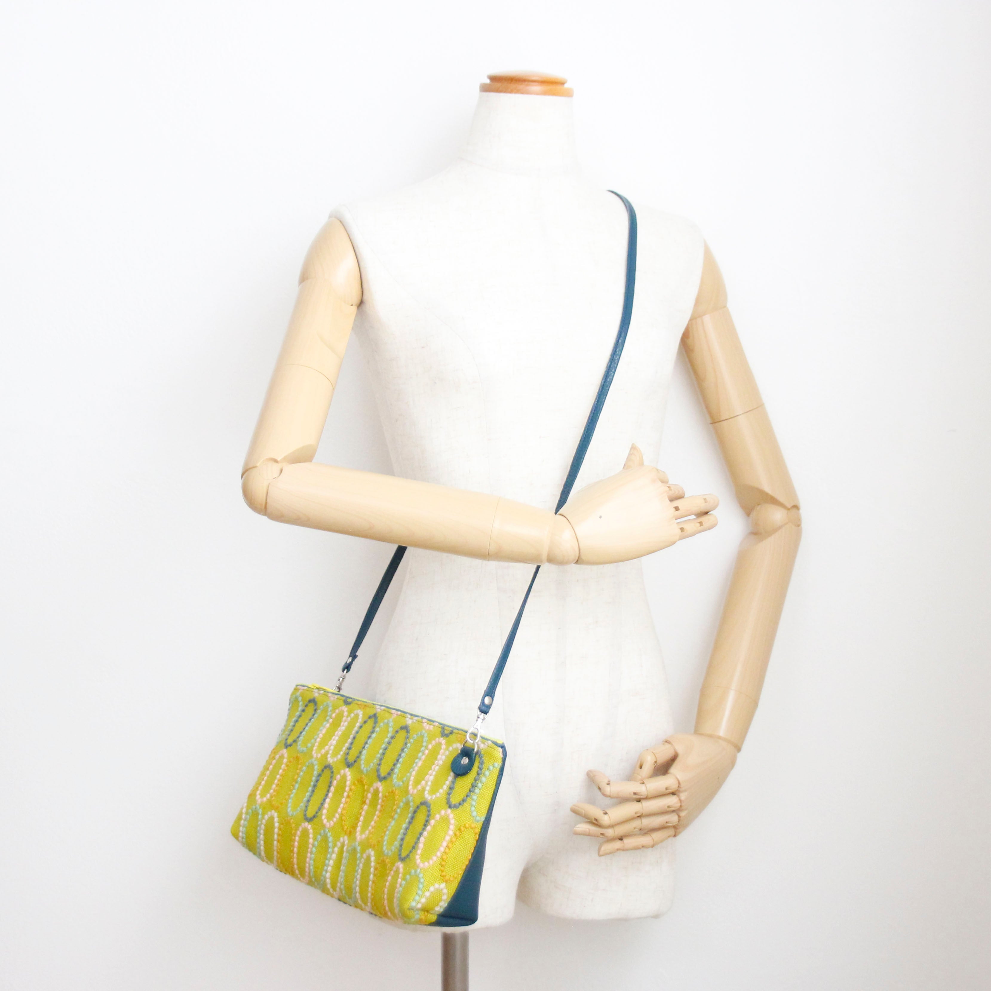 mina's オーバルマスタード SXL / フラットポシェット